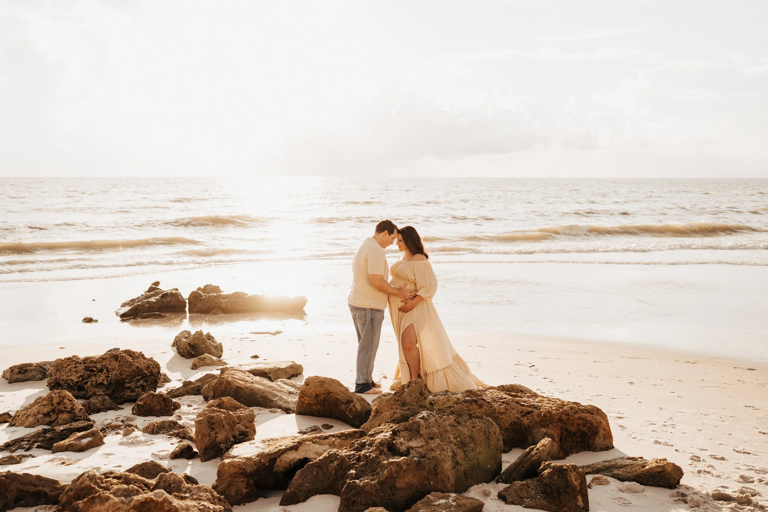 Beach-Maternity-Photoshoot-Naples-Florida-Norma-Garcia-Photography-Elise+Joseph-6.jpg