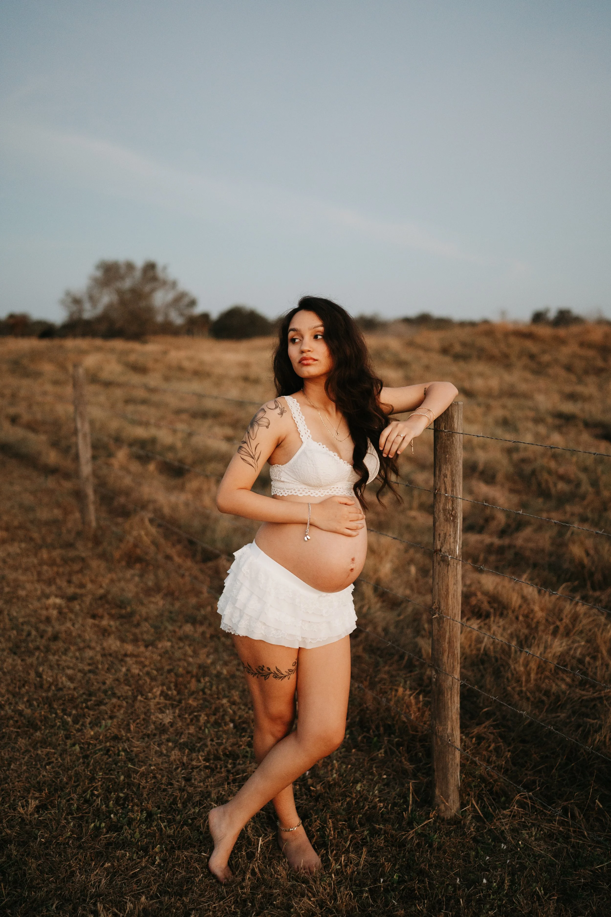 Open-Field-Maternity-Photoshoot-Labelle-Florida-Norma-Garcia-Photography-Ava-307.jpg