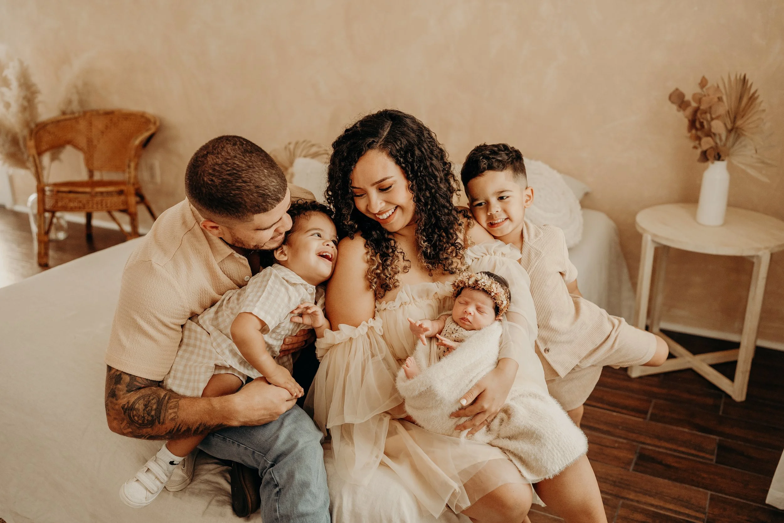 Newborn-Photoshoot-Fort-Myers-Florida-Norma-Garcia-Photography-Baby-Leia+Family-16.jpg
