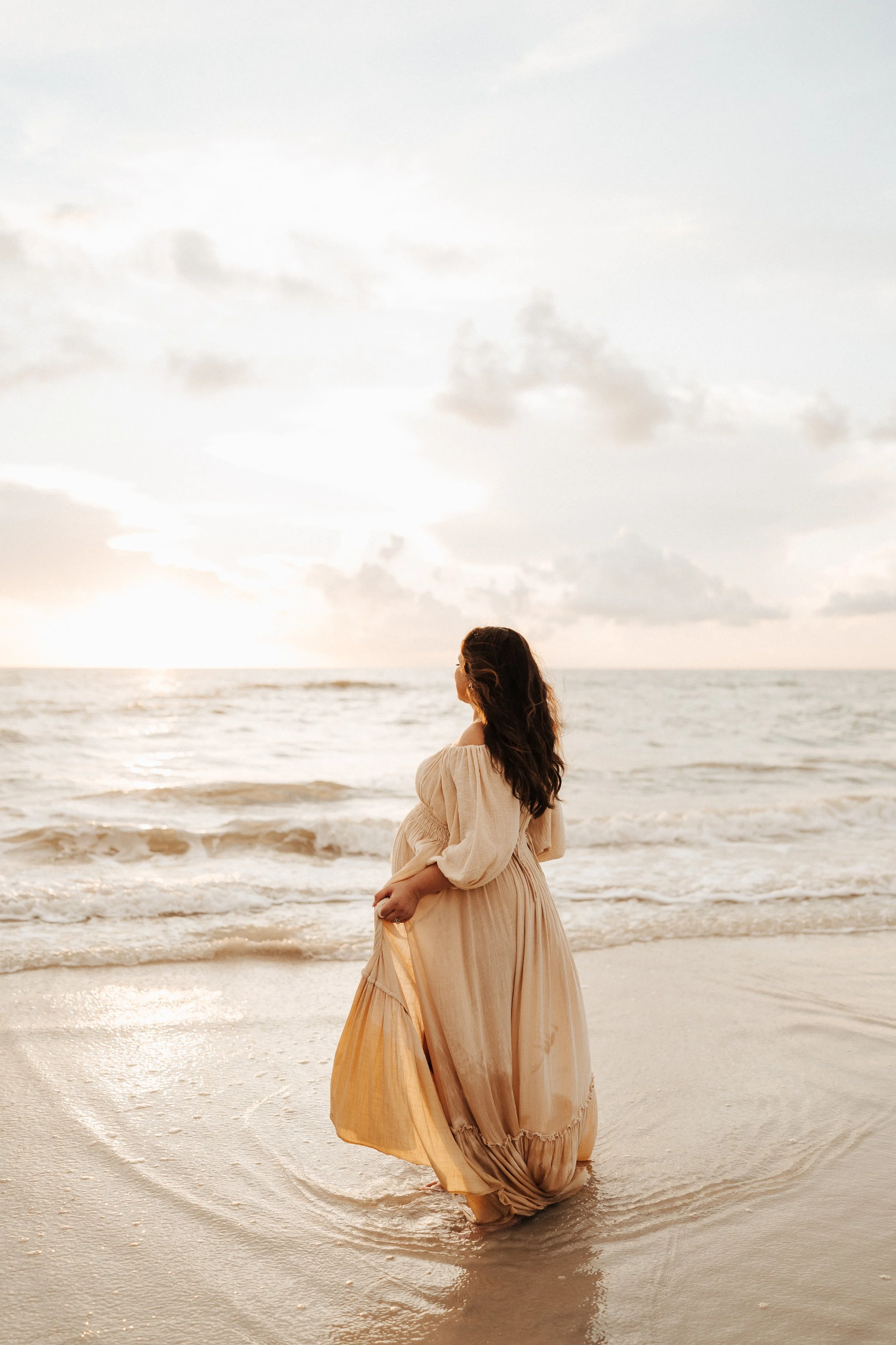Beach-Maternity-Photoshoot-Naples-Florida-Norma-Garcia-Photography-Elise+Joseph-31.jpg