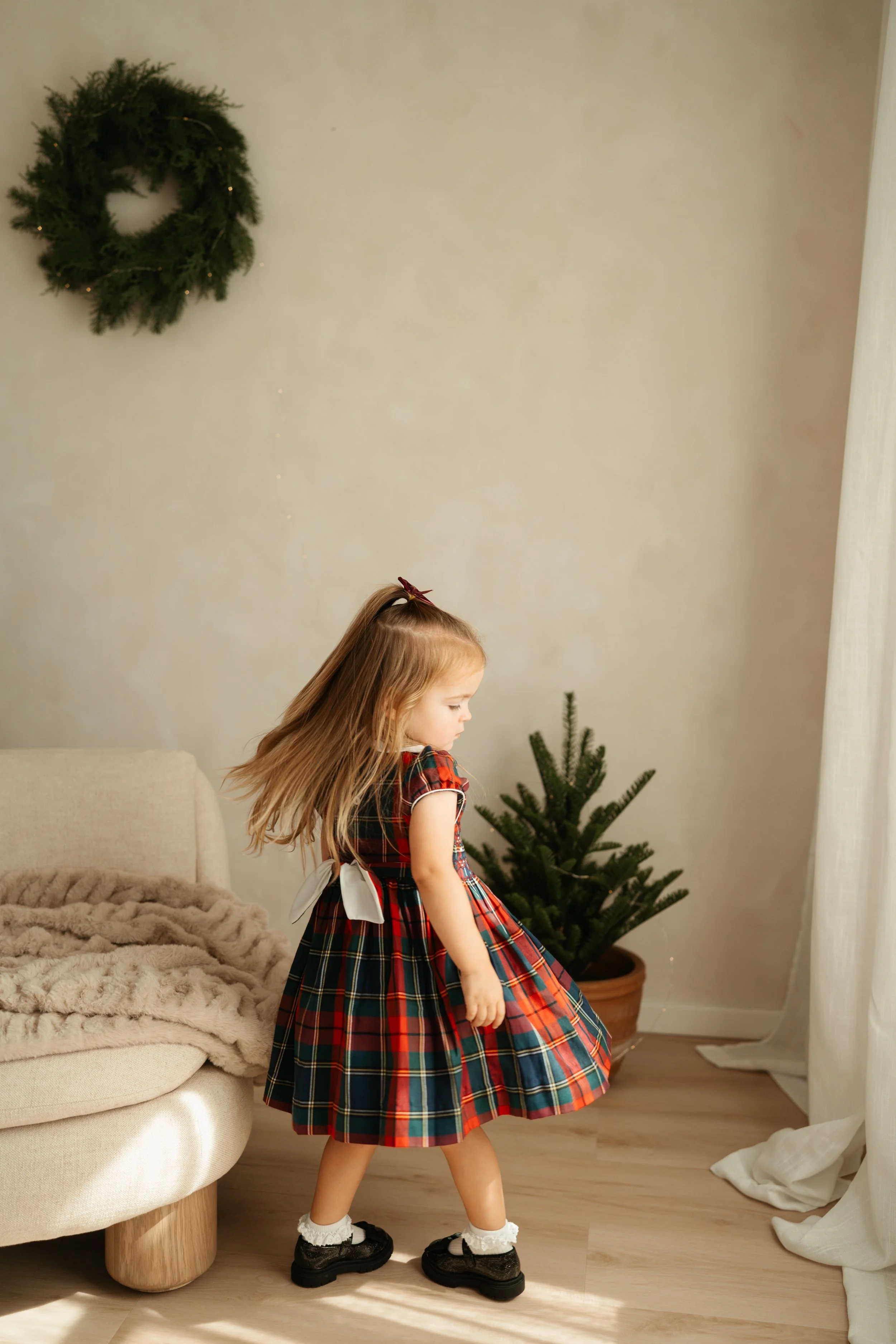 Cozy-Christmas-Mini-Photoshoot-Studio-Fort-Myers-Florida-Norma-Garcia-Photography-Allison-S-36.jpg