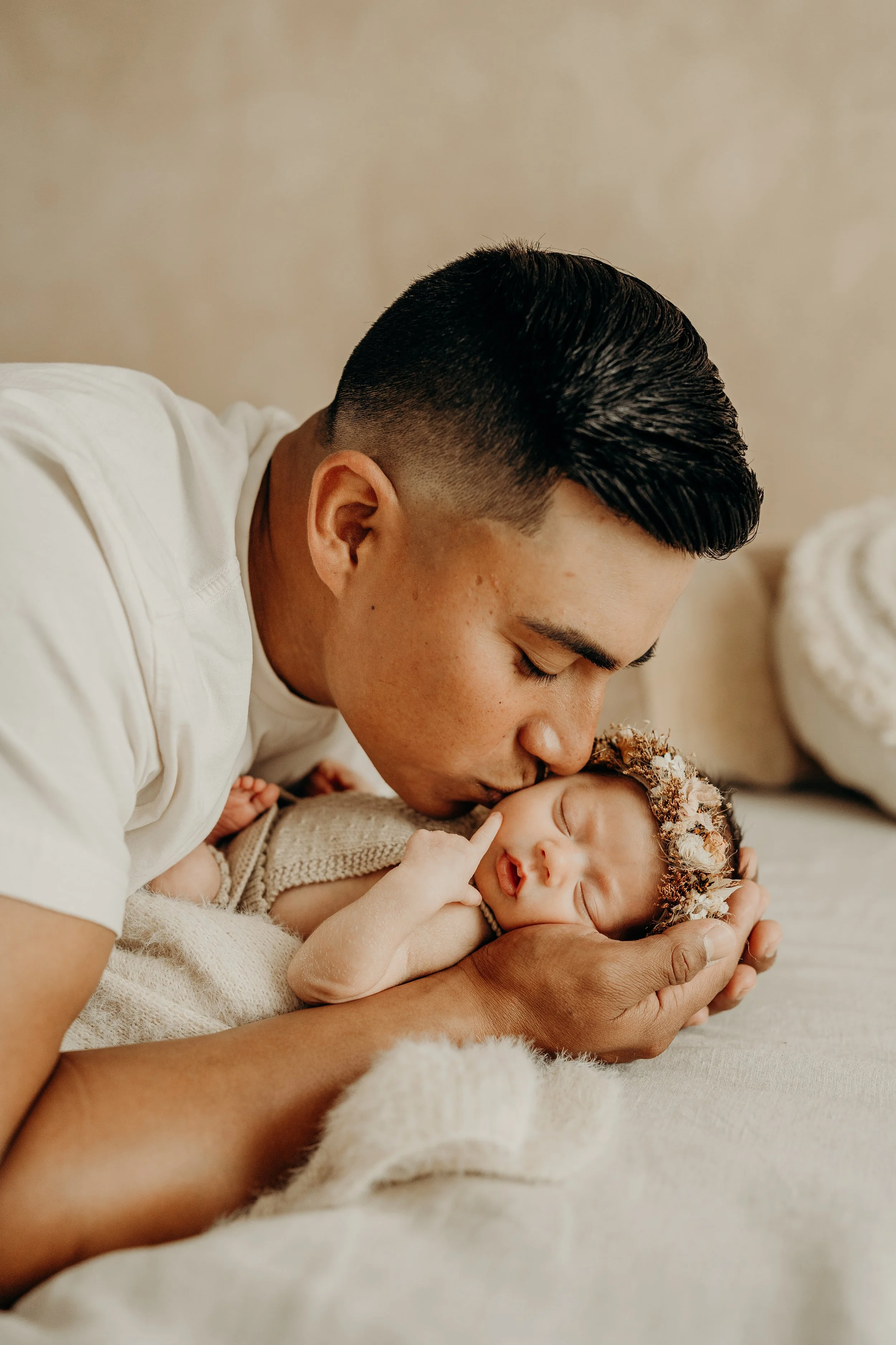Newborn-Photoshoot-Fort-Myers-Florida-Norma-Garcia-Photography-Baby-Afton+Family-20.jpg