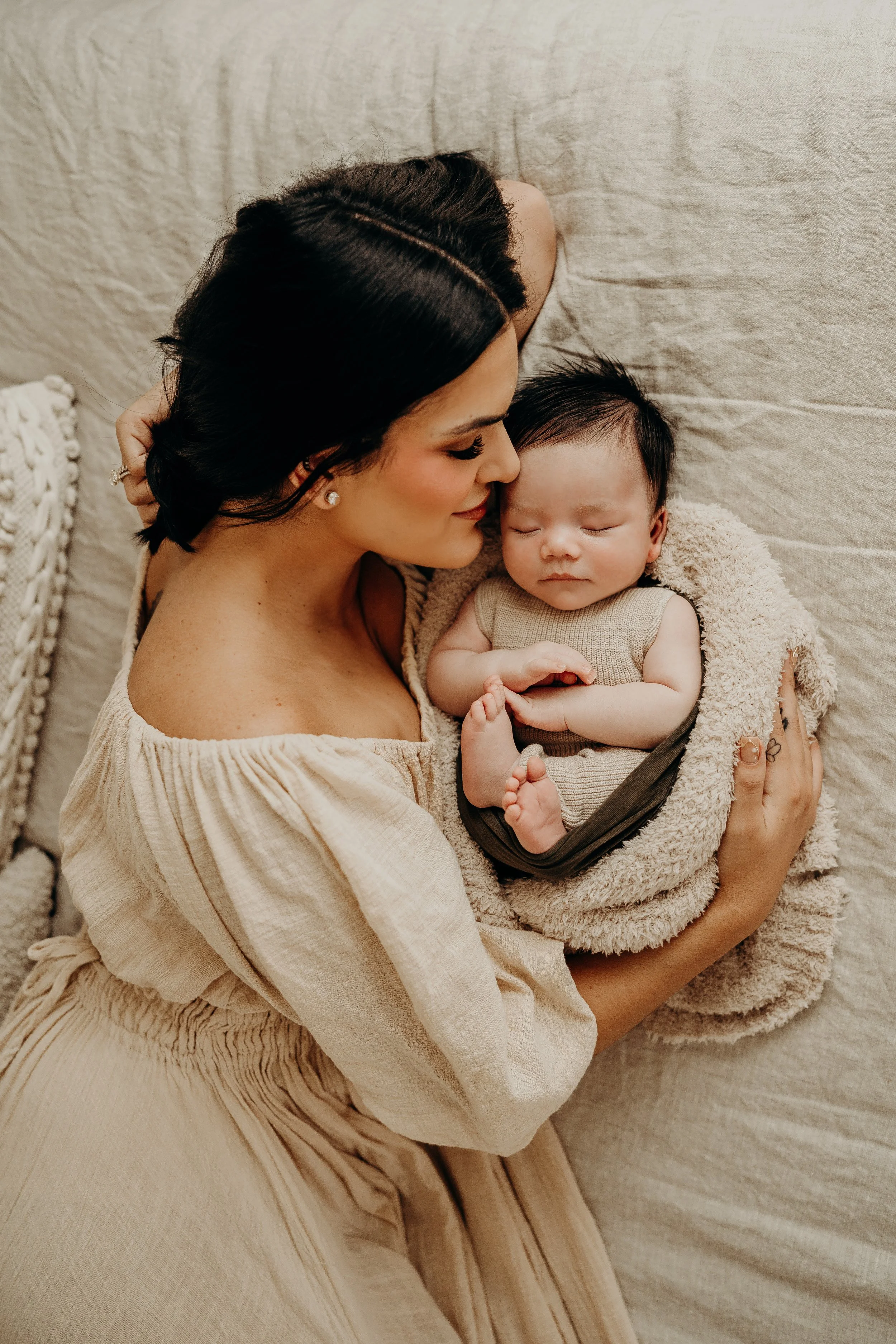 Newborn-Photoshoot-Studio-Fort-Myers-Florida-Norma-Garcia-Photography-2024-Baby-Kai-20.jpg