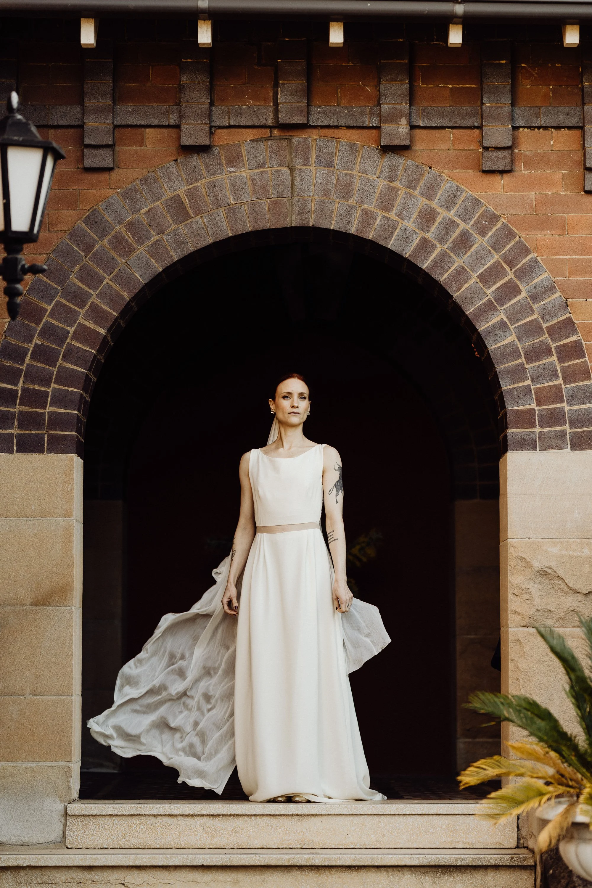 Pearl_Button_Veil_Darcy's_Hotel_Across_the_Forest-0092.jpg