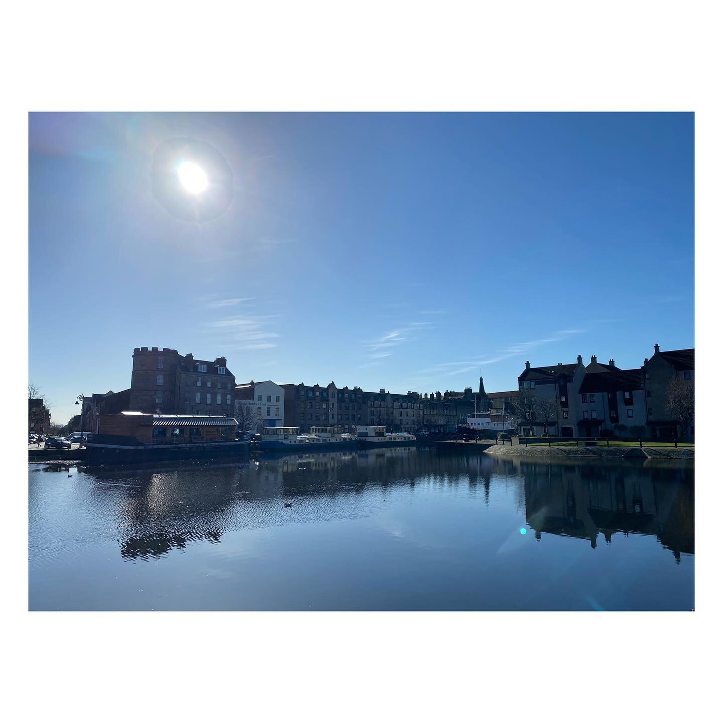 A non textiles post (ish) &hellip;

For those that haven&rsquo;t been to one of the PickOne weave weekends you won&rsquo;t know that this view, one of many, is on the doorstep to the @coburghouse studios + one I see most days on my daily walk with Do