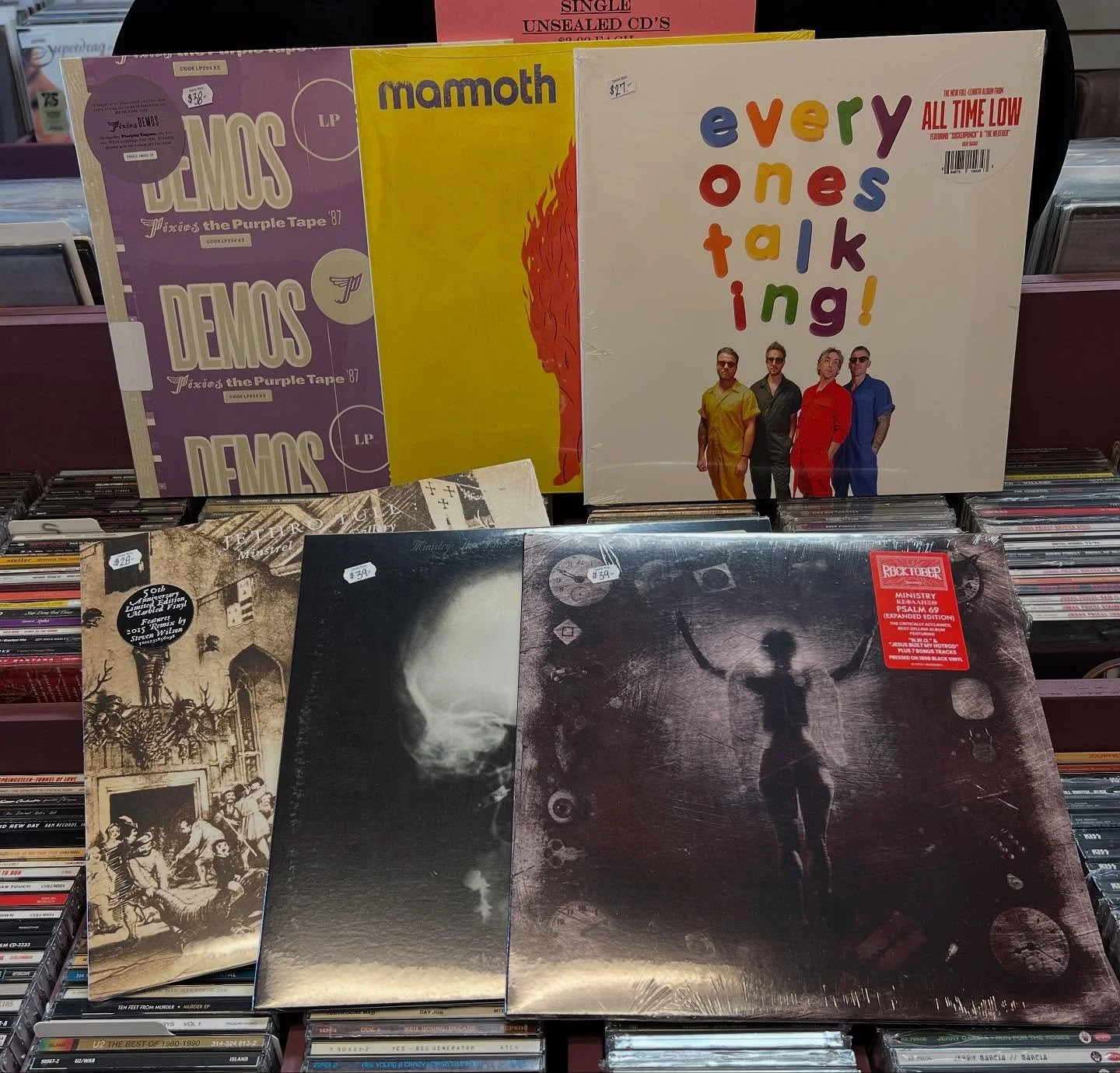 Happy Saturday! Here are the late arrivals from yesterday -  bunch of Rocktober releases including several from @dreamtheaterofficial - the new @mammothwvh and lots of other great stuff - as always - many of these are limited - here all day #dreamthe