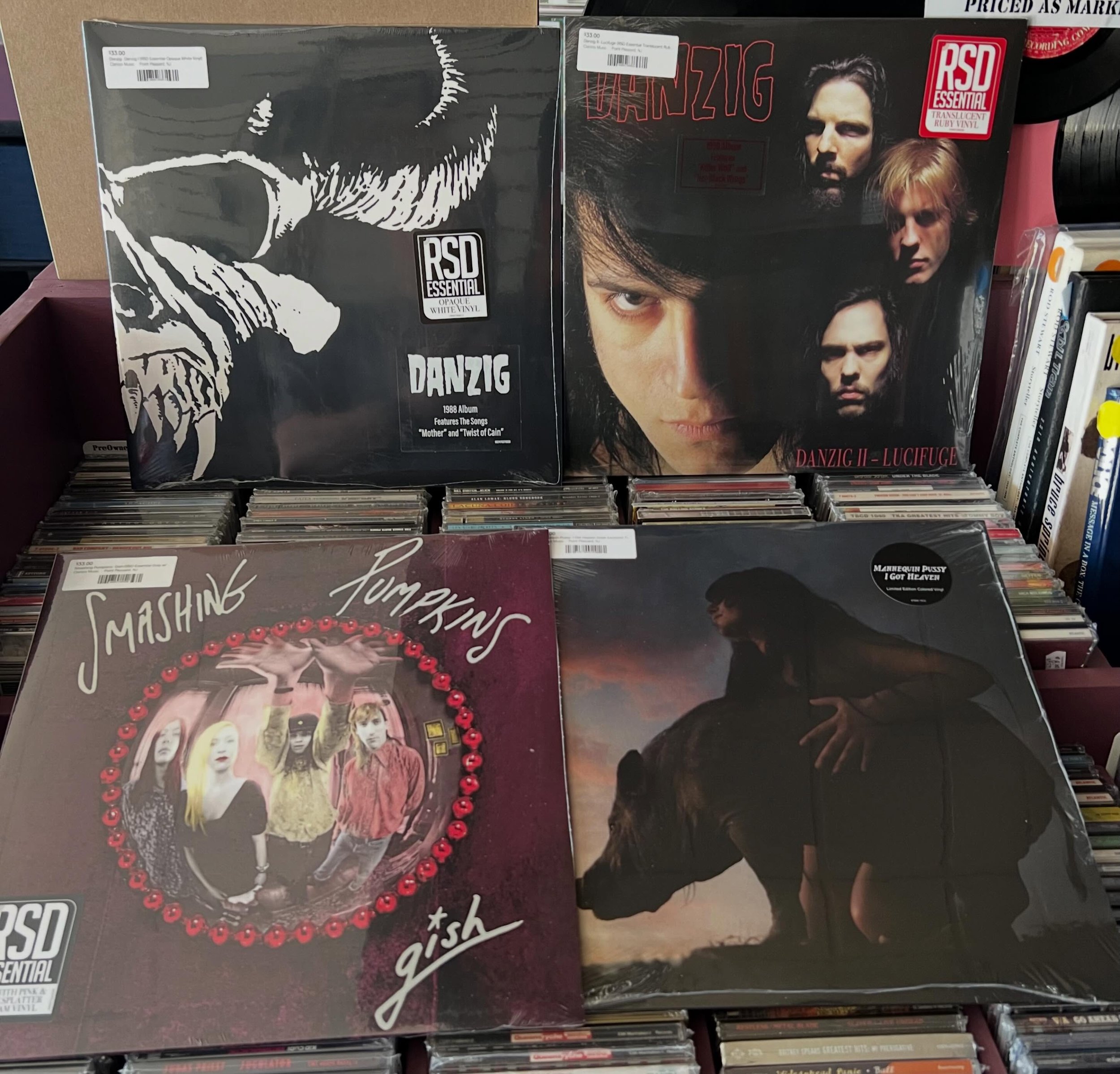 Better late than never - here are yesterday&rsquo;s new arrivals - showed up late yesterday afternoon. Check it out some great releases including- @springsteen on CD , as well as @paulmccartney @viioletgrohl @smashingpumpkins #indierecordstore #suppo