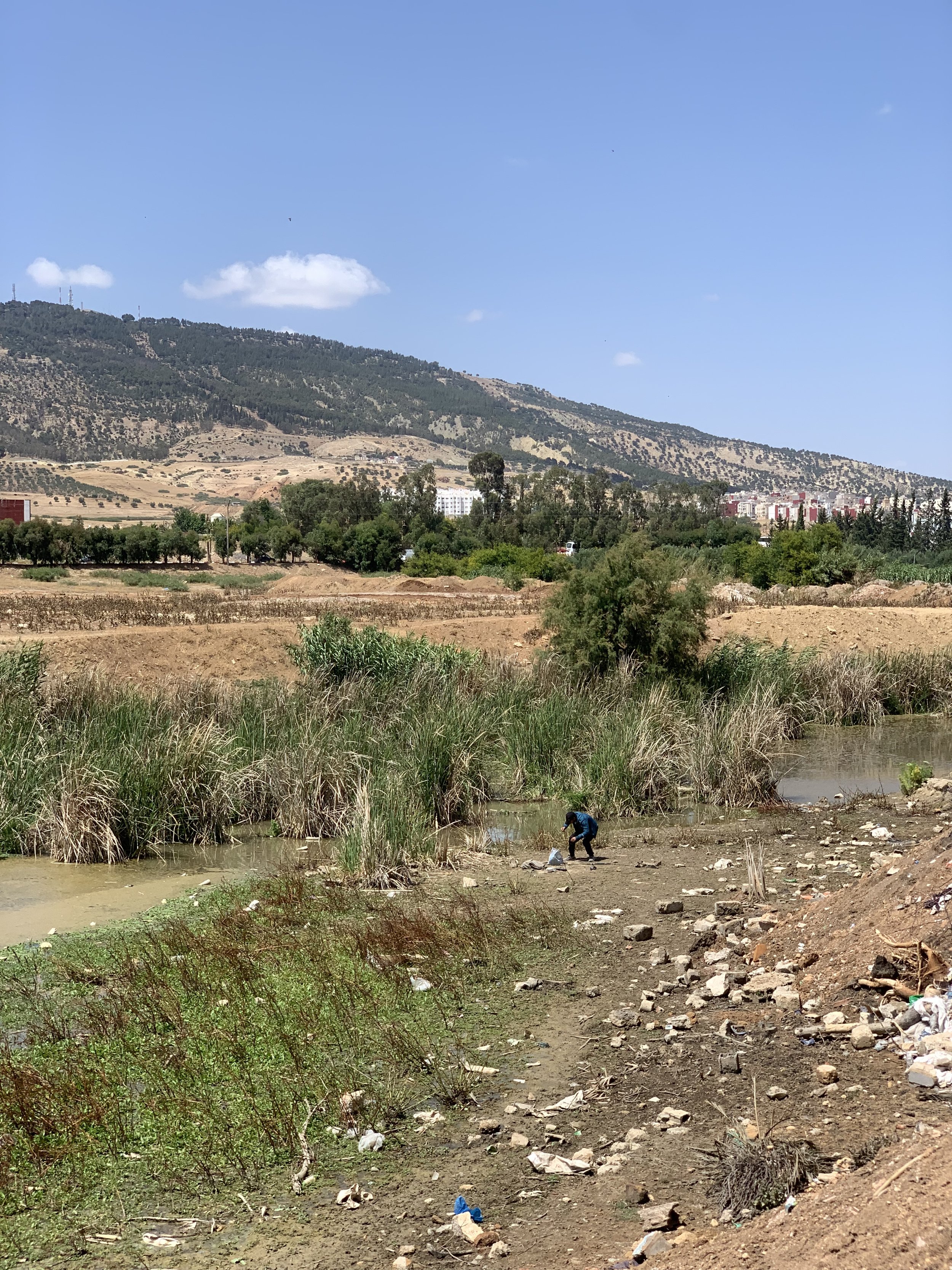 - FES : Aménagement des rives de Oued Fès -