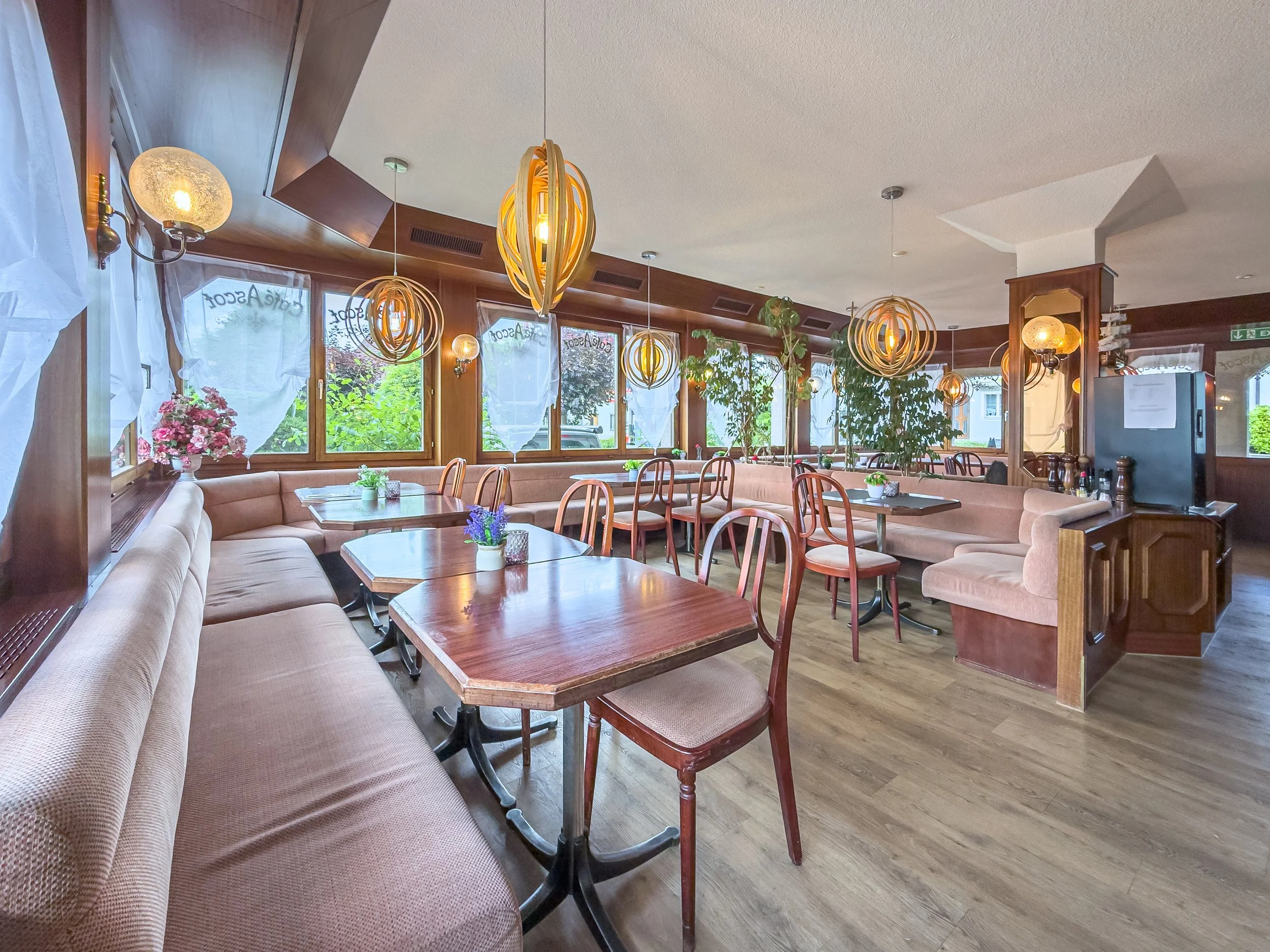 EG Restaurant-21.jpg