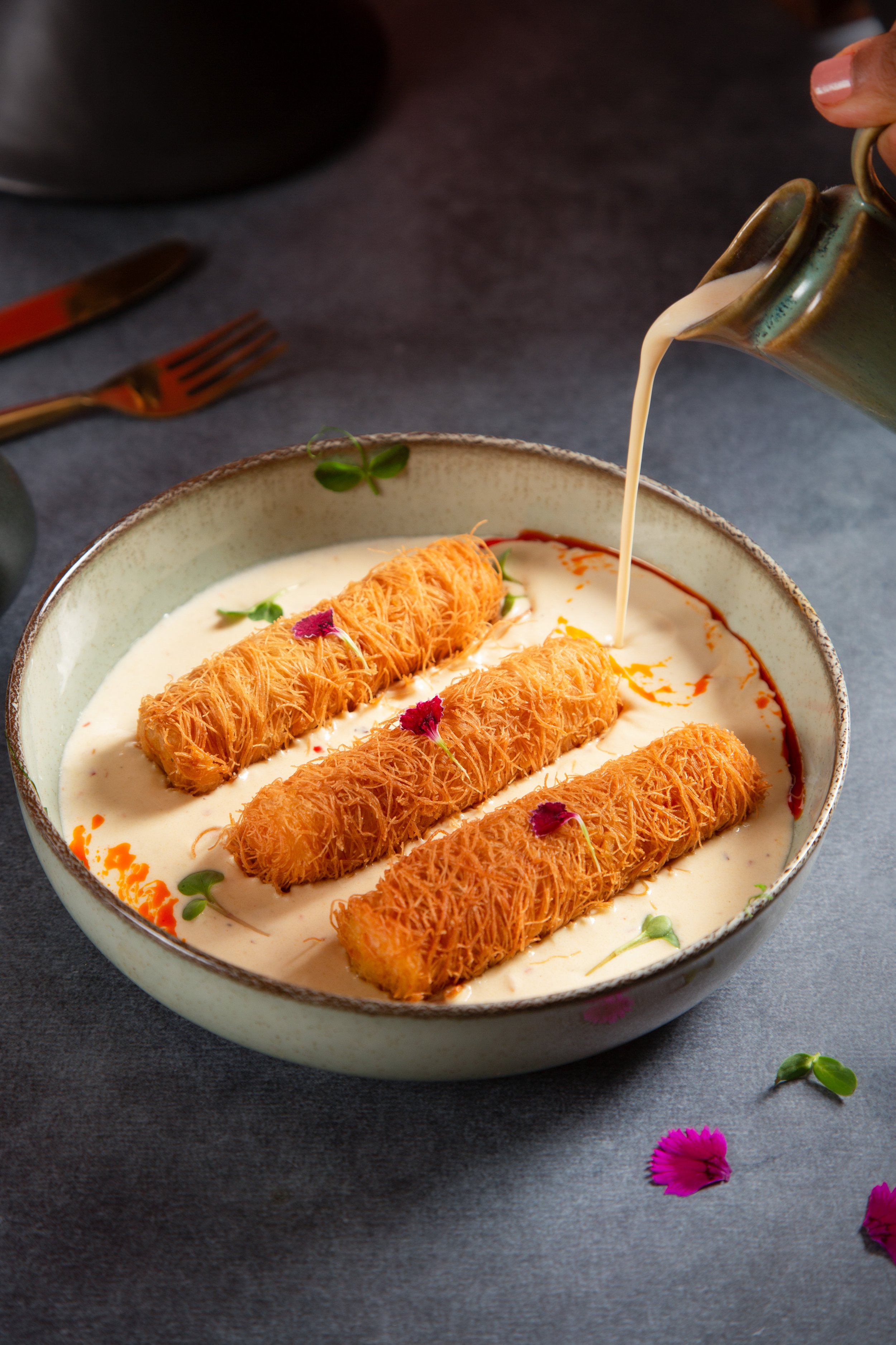 Halloumi With Chilli Creamy Gralic1.jpg