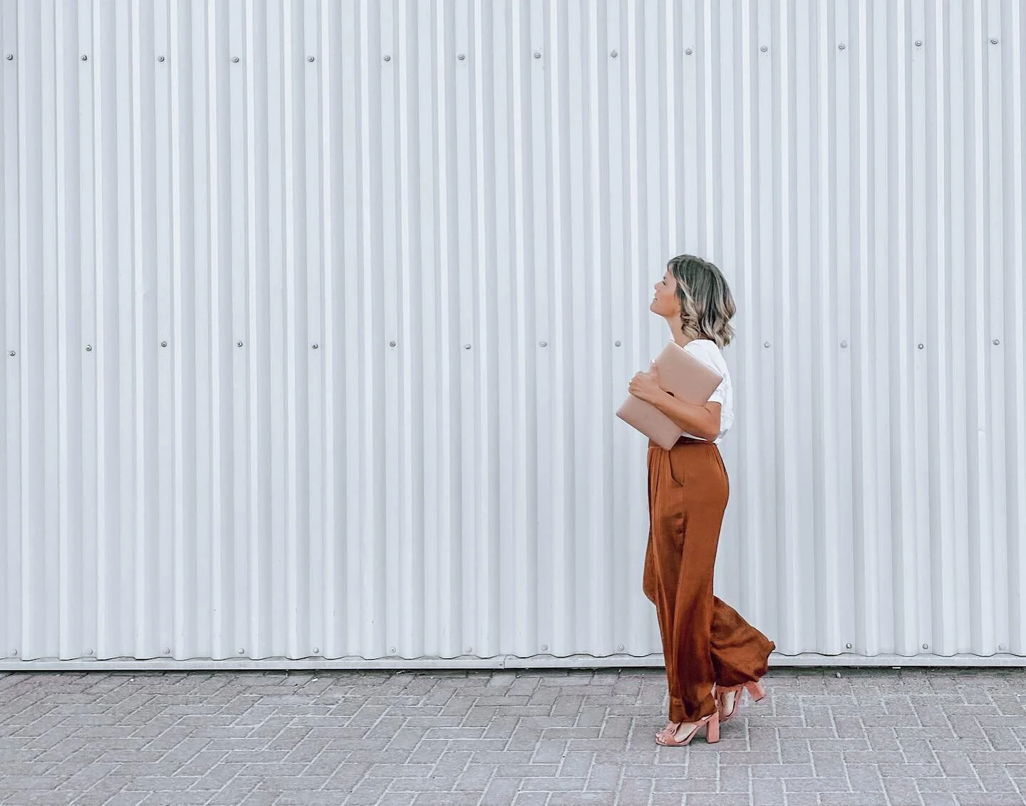 Very often people feel uneasy about Marketing.
When I say that &ldquo;I help entrepreneurs building their Marketing strategies&rdquo; some of them look at me like like a ruthless business woman. 🤣Hahaha. Really? I feel so weird about this as I&rsquo