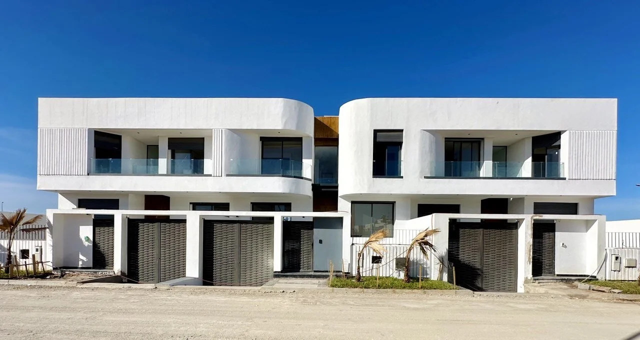 LTN HOUSES - PROJET DE 3 VILLAS EN BANDES