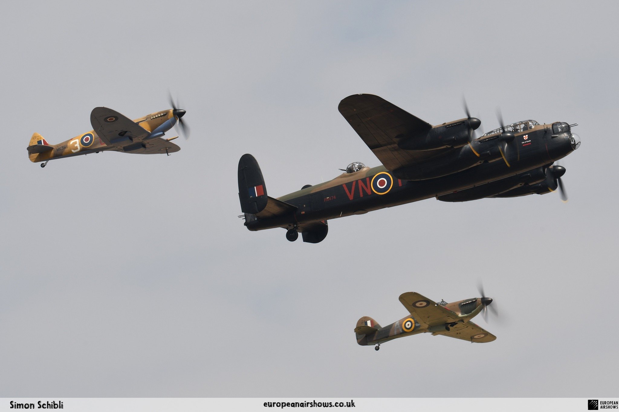 𝐀𝐈𝐑𝐒𝐇𝐎𝐖 𝐍𝐄𝐖𝐒: The Sanicole Airshow has recently announced that the Battle of Britain Memorial Flight (BBMF) trio, which includes the iconic Lancaster, Spitfire and Hurricane planes, will be performing at this year's event.

Read more on ou