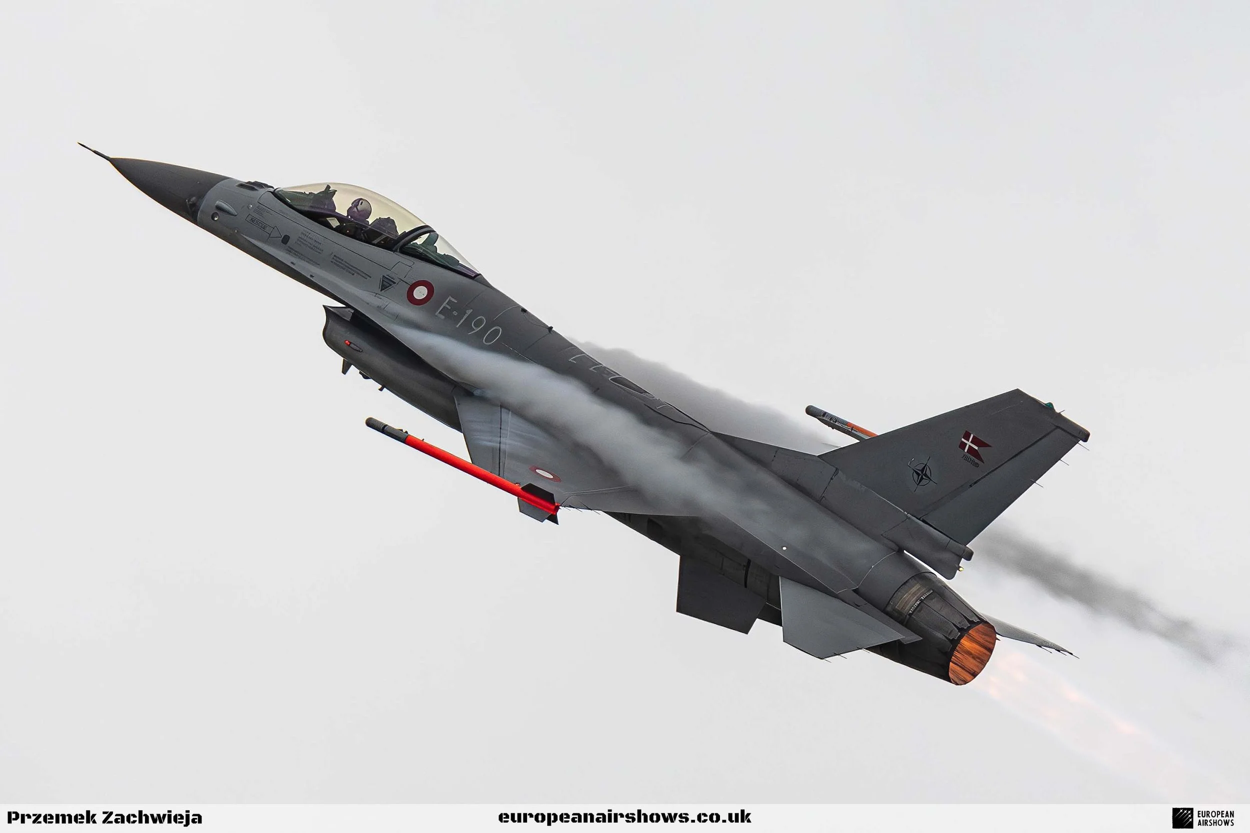 Royal Danish Air Force F-16 Solo Display Team to Display at RIAT 2025 ...