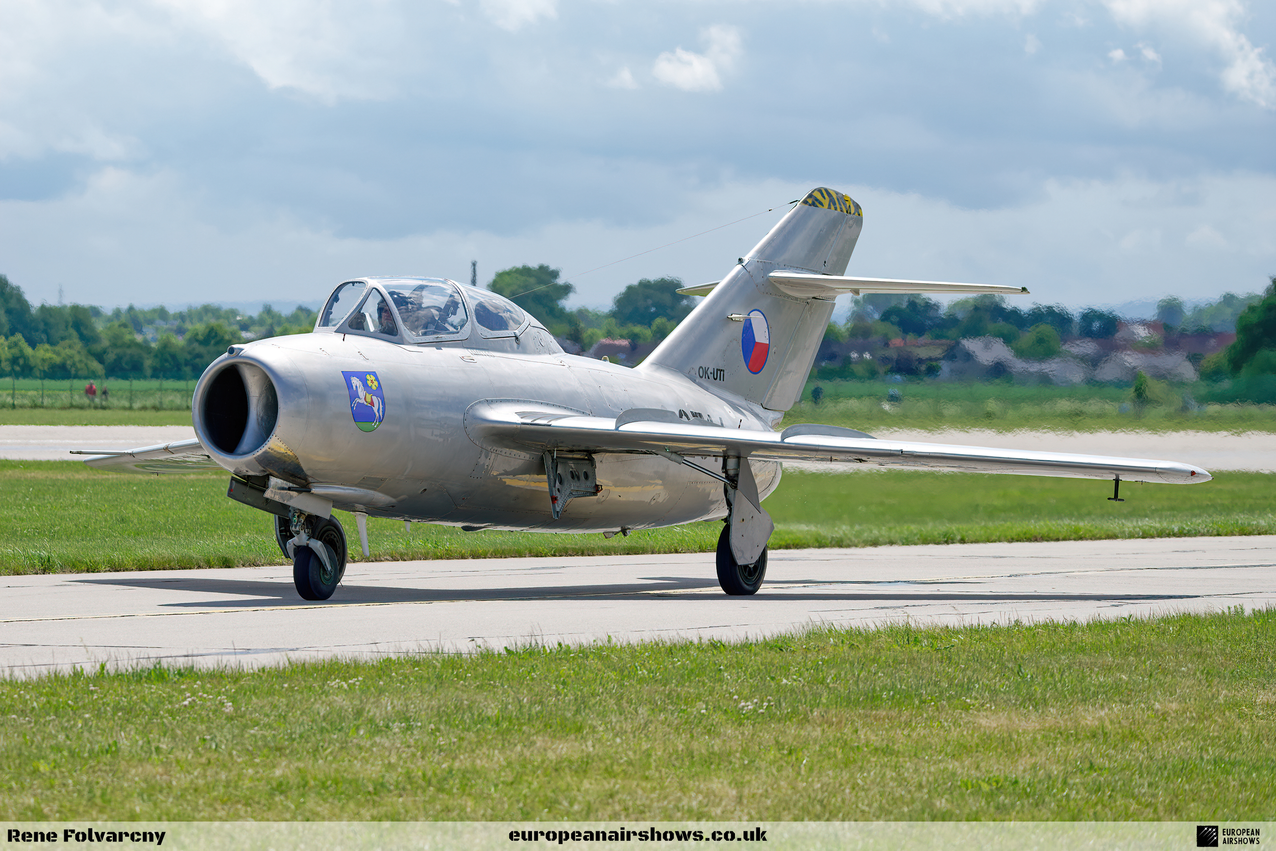 EA Pardubice 2022 logo (49).png