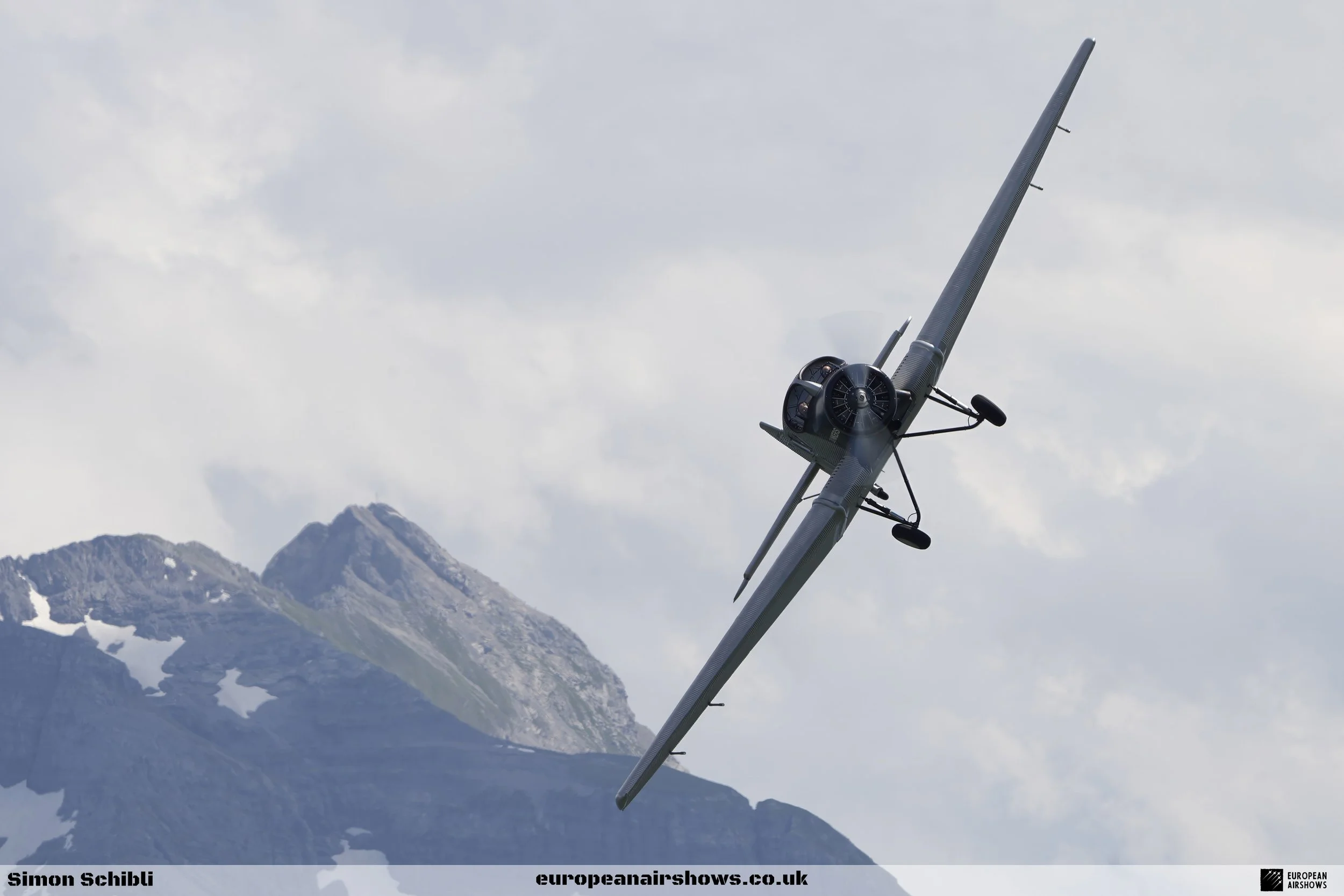 OldtimAIR Flight Parade 2023 Logo (8).jpg