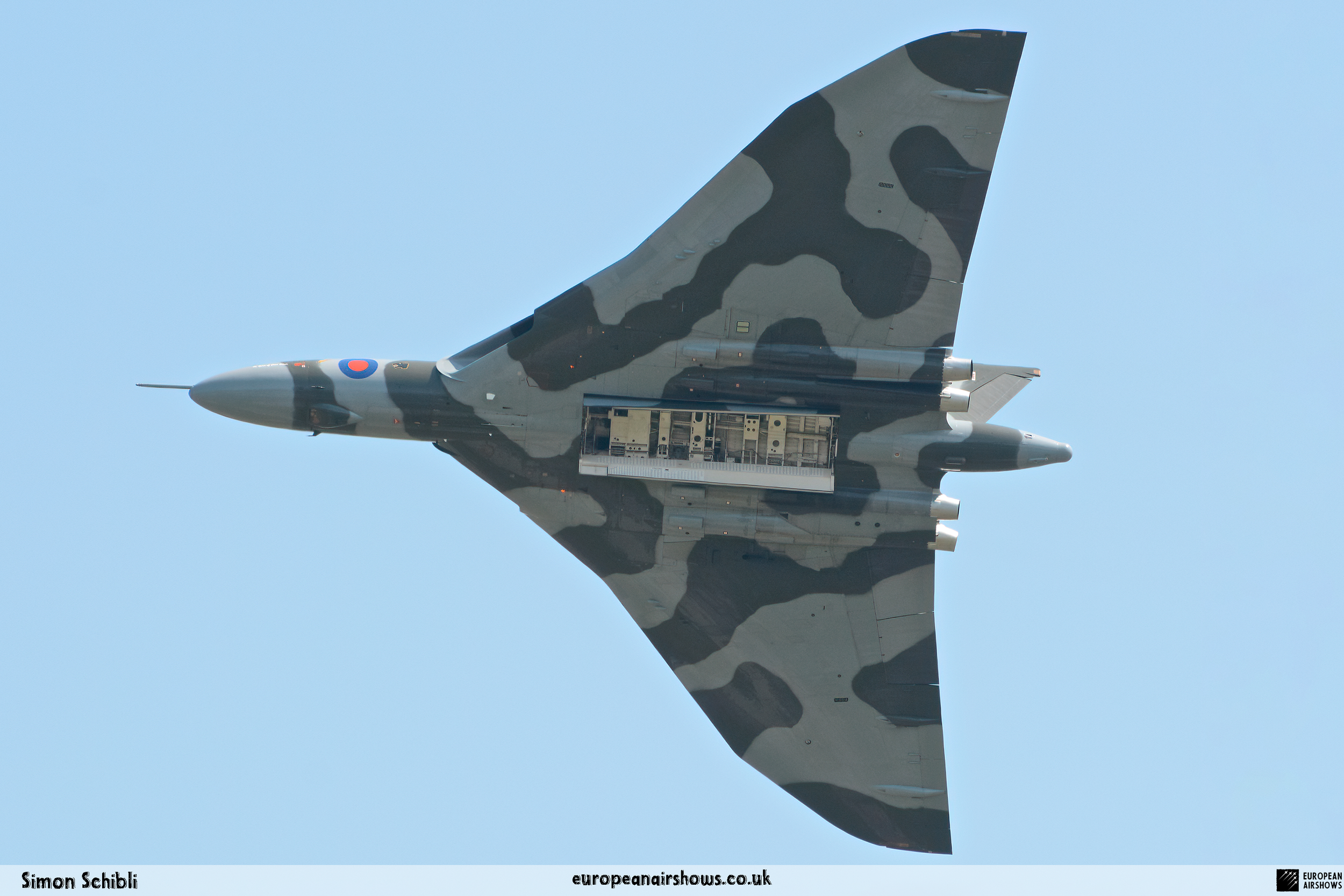 SIM_2877-DeNoiseAI-clear.png