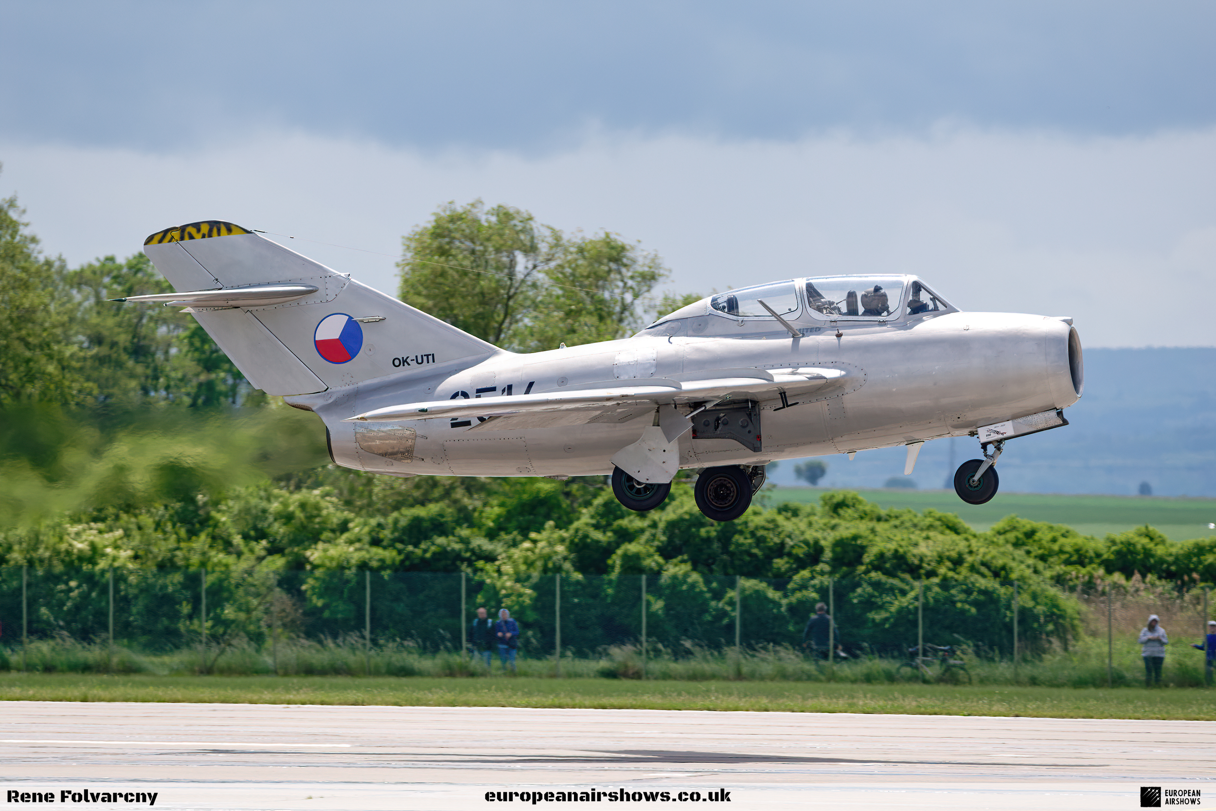 EA Pardubice 2022 logo (48).png