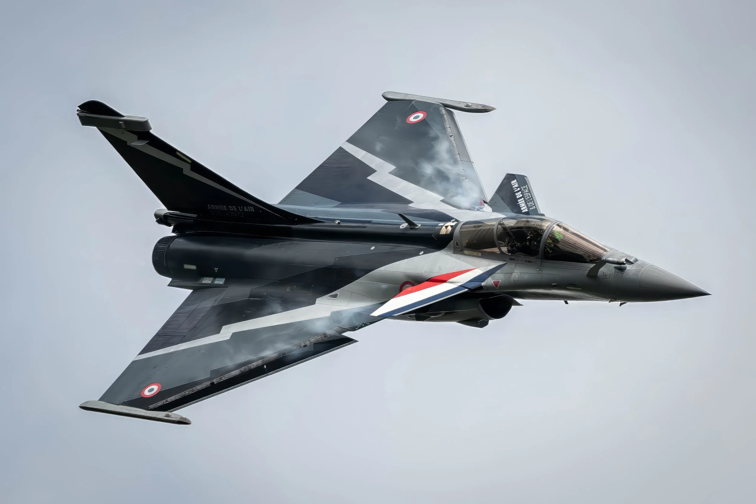 Dassault Rafale 01 July 4 / Dassault Rafale first flight — European Airshows