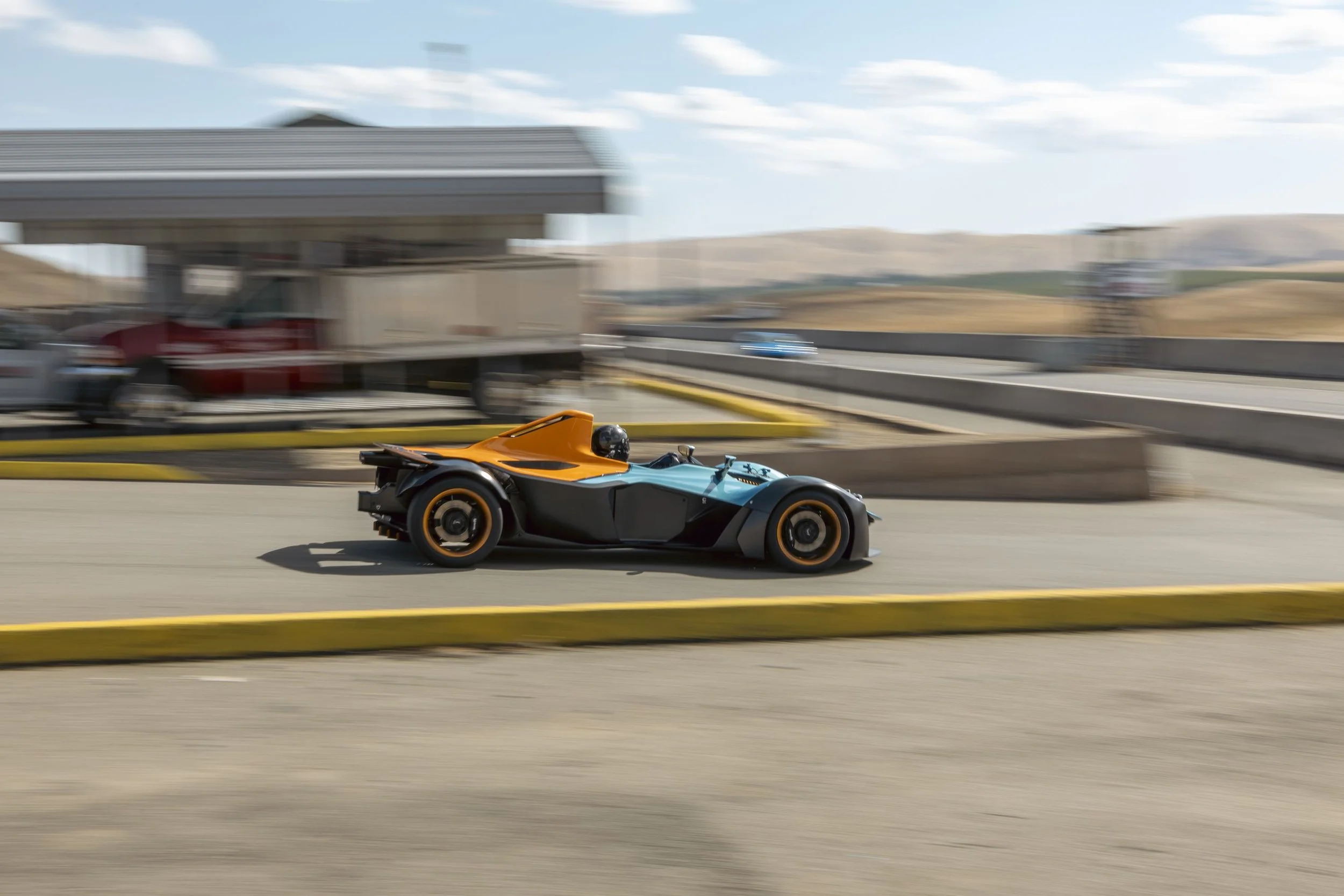 Mono Performance — BAC