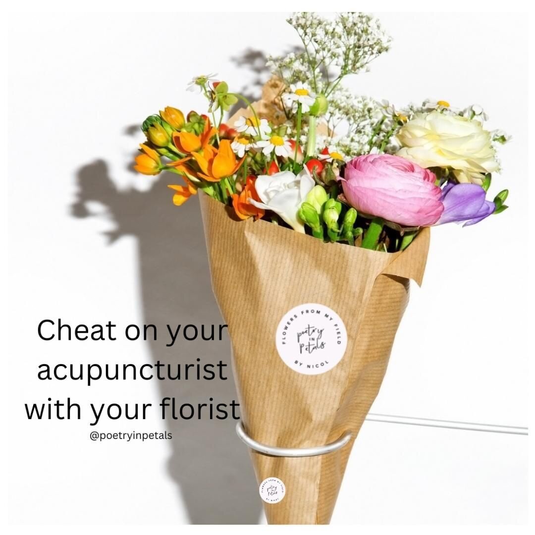 Be gentle on yourself today.
Who is not looking to add  more beauty into your life, lift your spirits and smile?
Did you know flowers can do all that.
Sign up today to my subscription bouquets and get a free vase with your first delivery :)
#poetryin