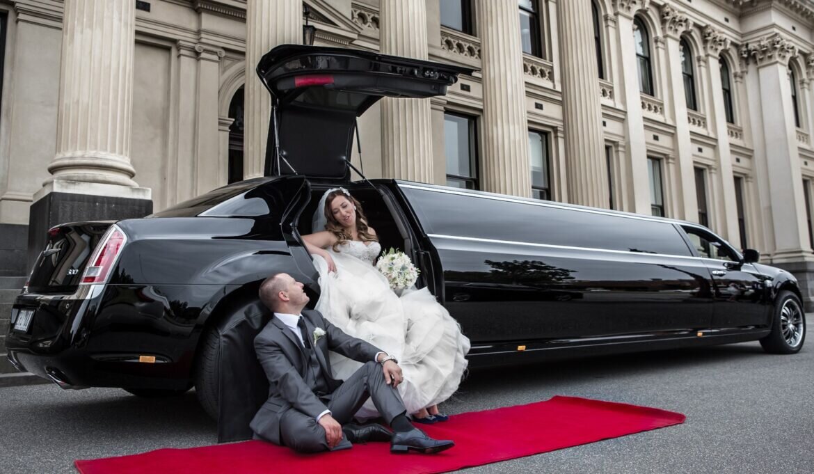 4 Tips For Decorating Your Wedding Limo - Central Illinois Limo Service