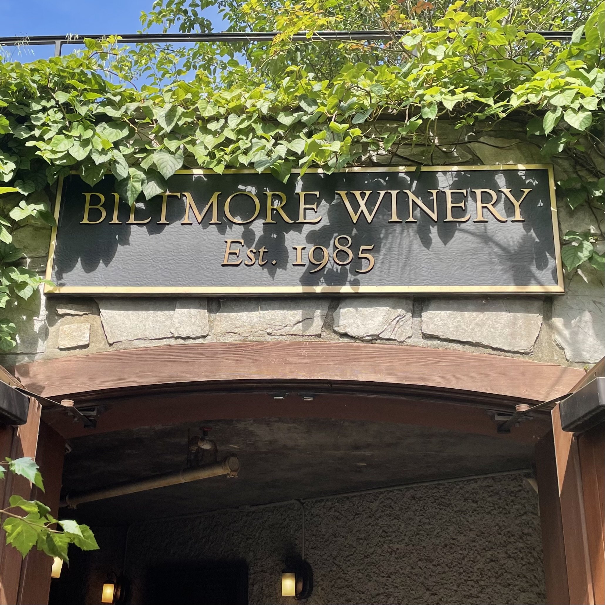 Biltmore Winery sign.jpg