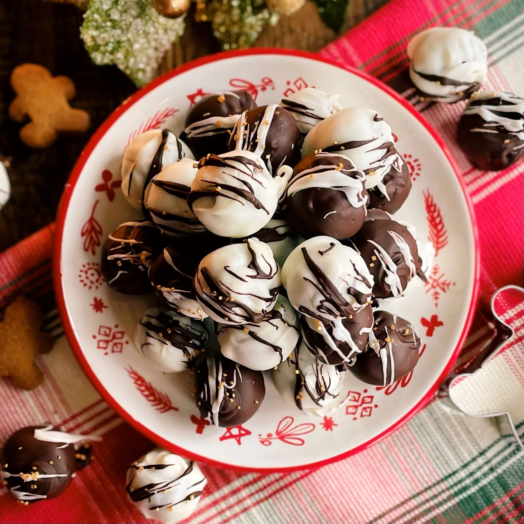 Gingerbread Rum Balls — Inspiration Apron