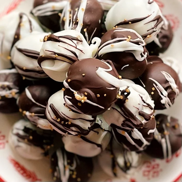 Gingerbread Rum Balls — Inspiration Apron