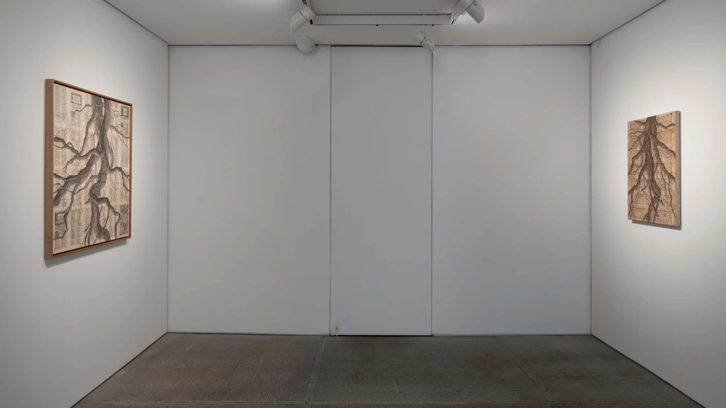 Tommaso+Spazzini+Villa_The+Time+That%27s+Left_web_Installation+9.jpg