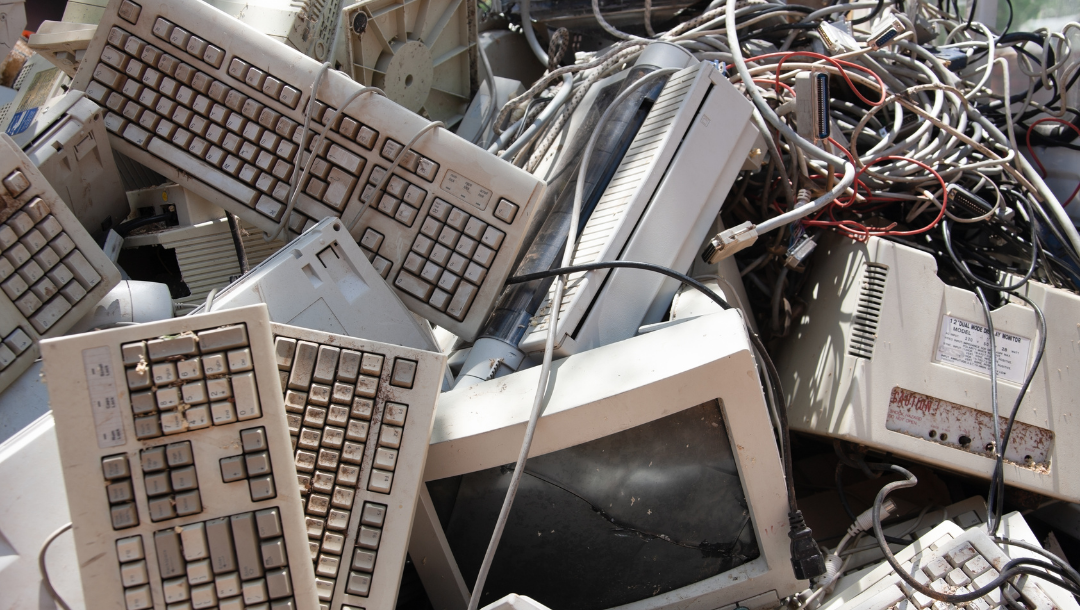 Recycling Pickup - IT Support Company: Button 108