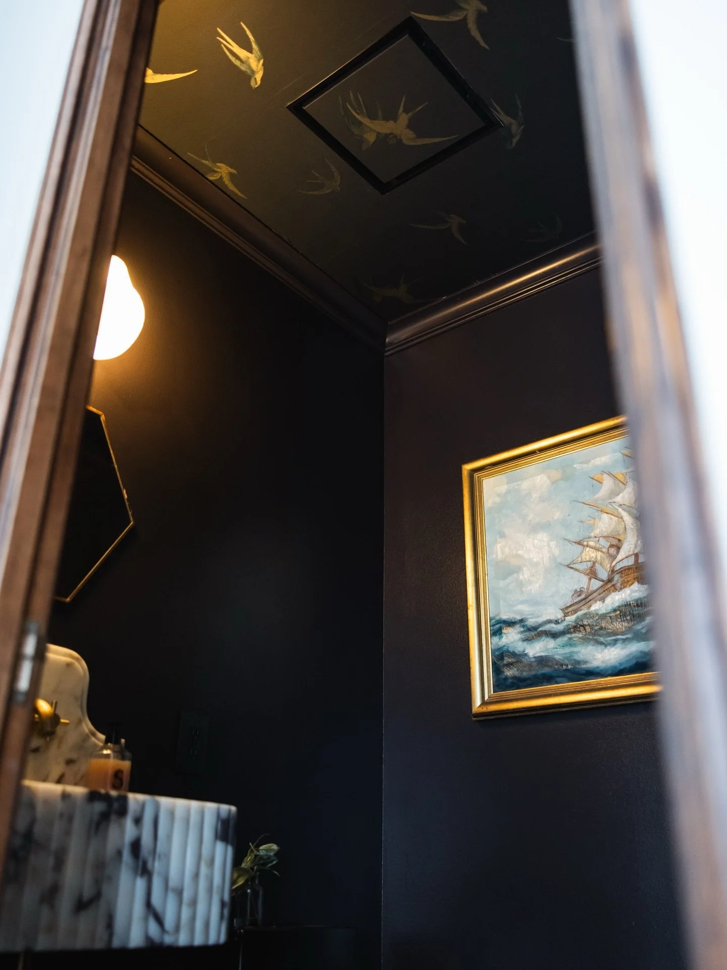 Texture, color, dimension. 

#interiordesign #interiordesigner #milwaukeeinteriordesign #milwaukeeinteriordesigner #design