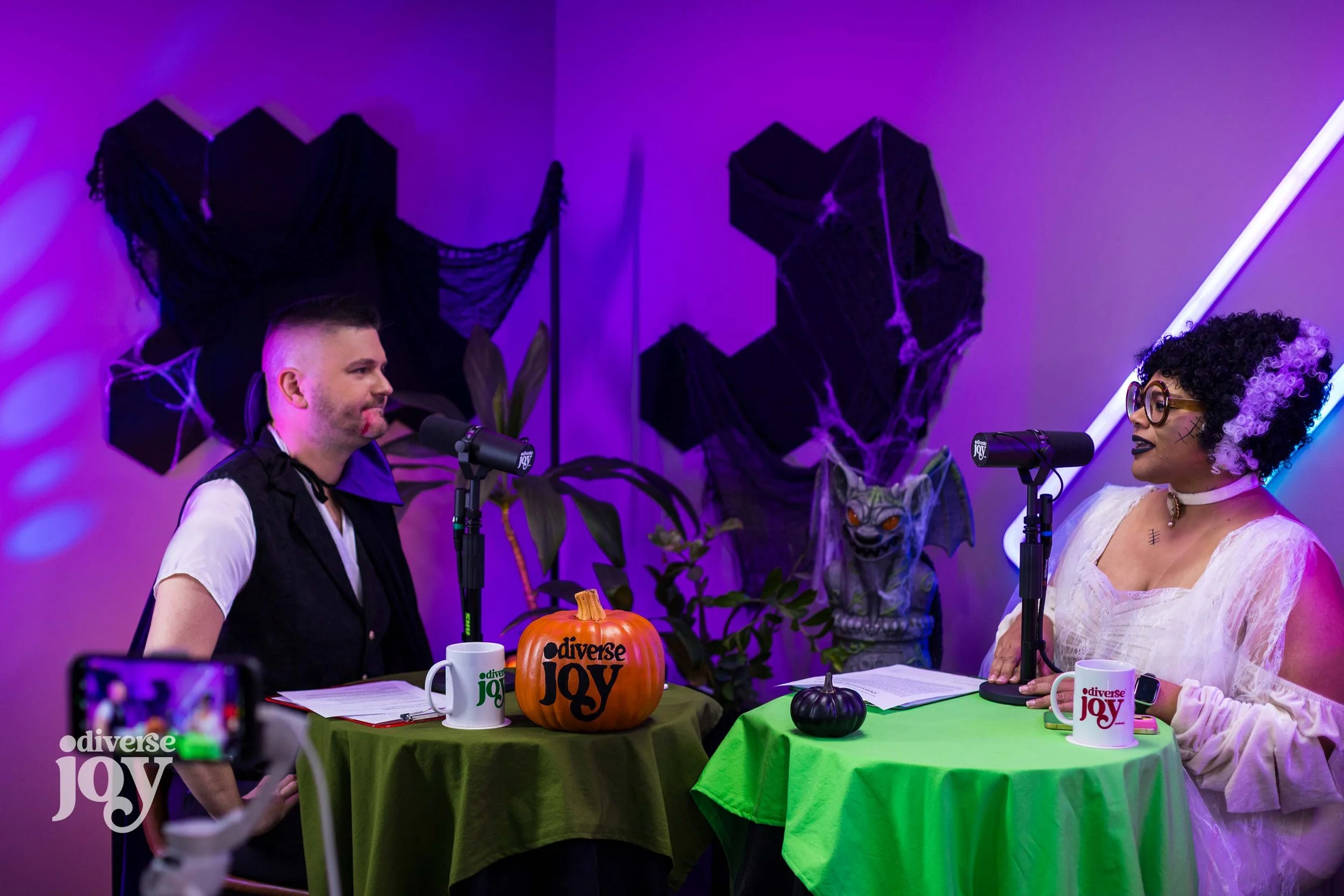 Diverse-Joy-S03-E01-6841.jpg