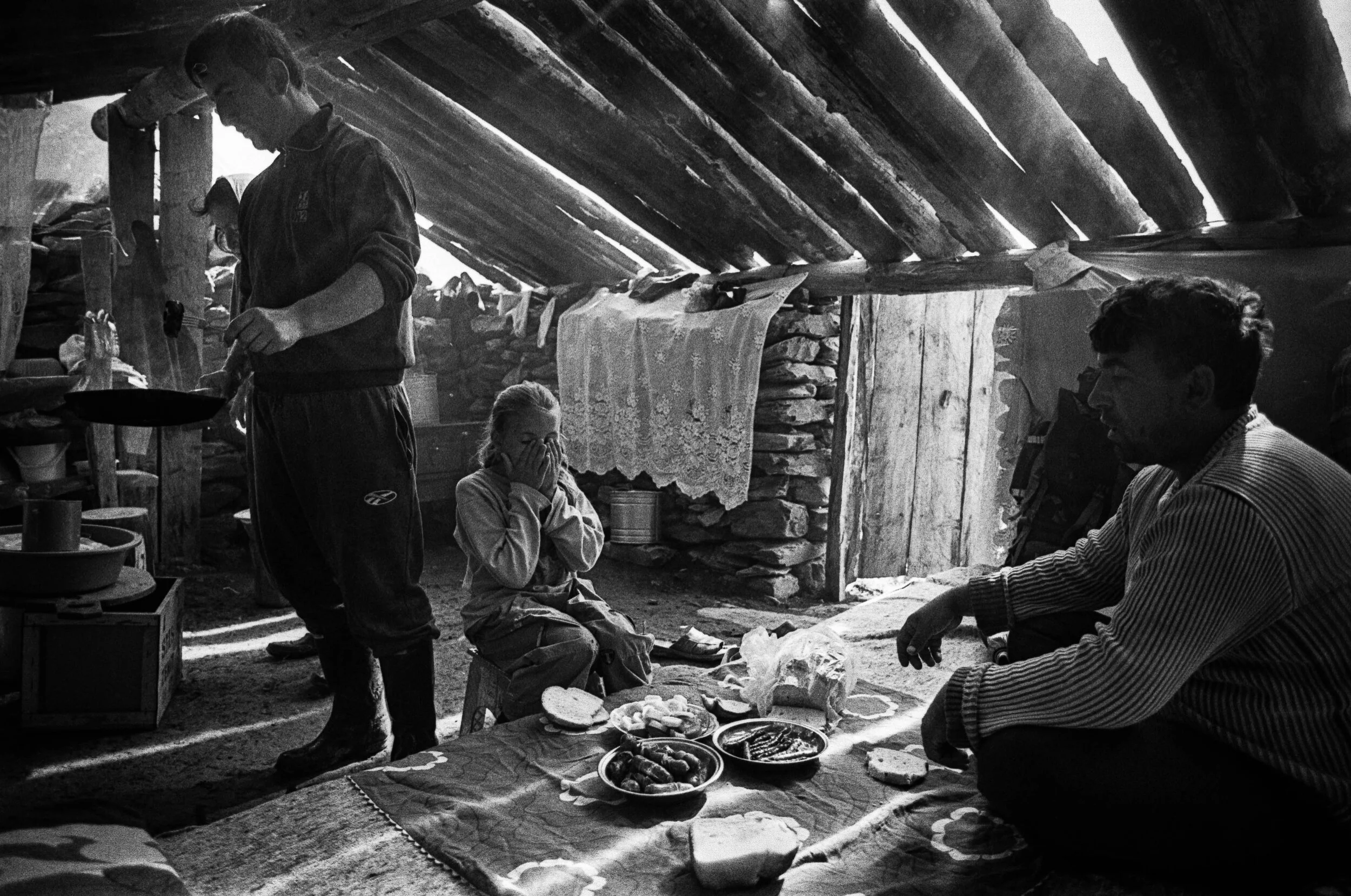 bartosz_matenko_albanian_shepherds_02.jpg
