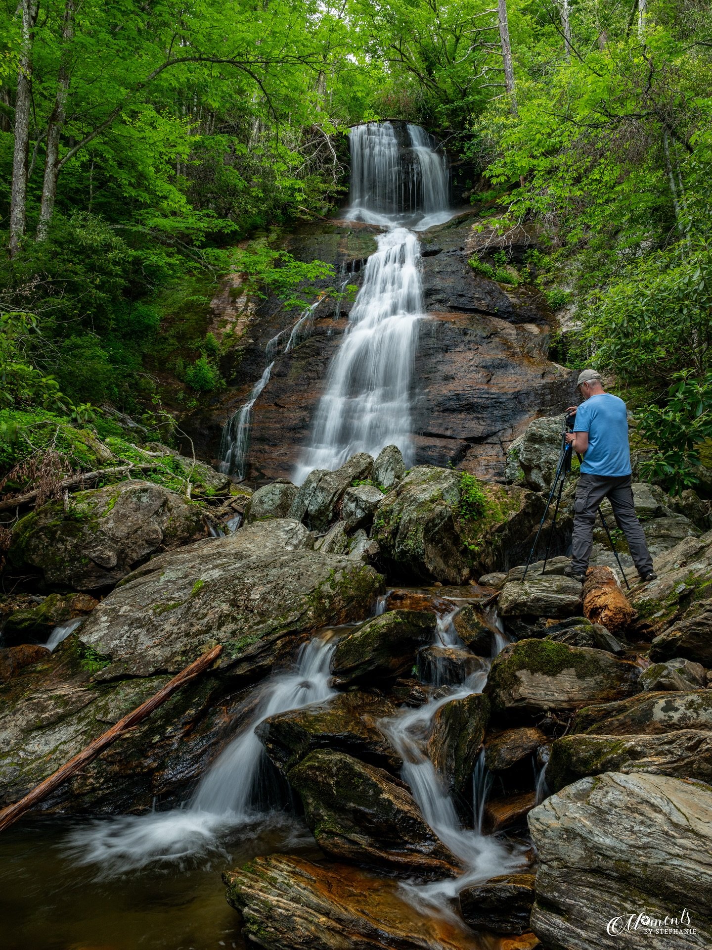 Happy #waterfallwednesday 🥰
With this heat wave making us all miserable, I&rsquo;m dreaming of a recent trip to a refreshing waterfall nestled deep in the forest.  For now I&rsquo;ll have to rely on the photos to keep me happy while I stay real clos