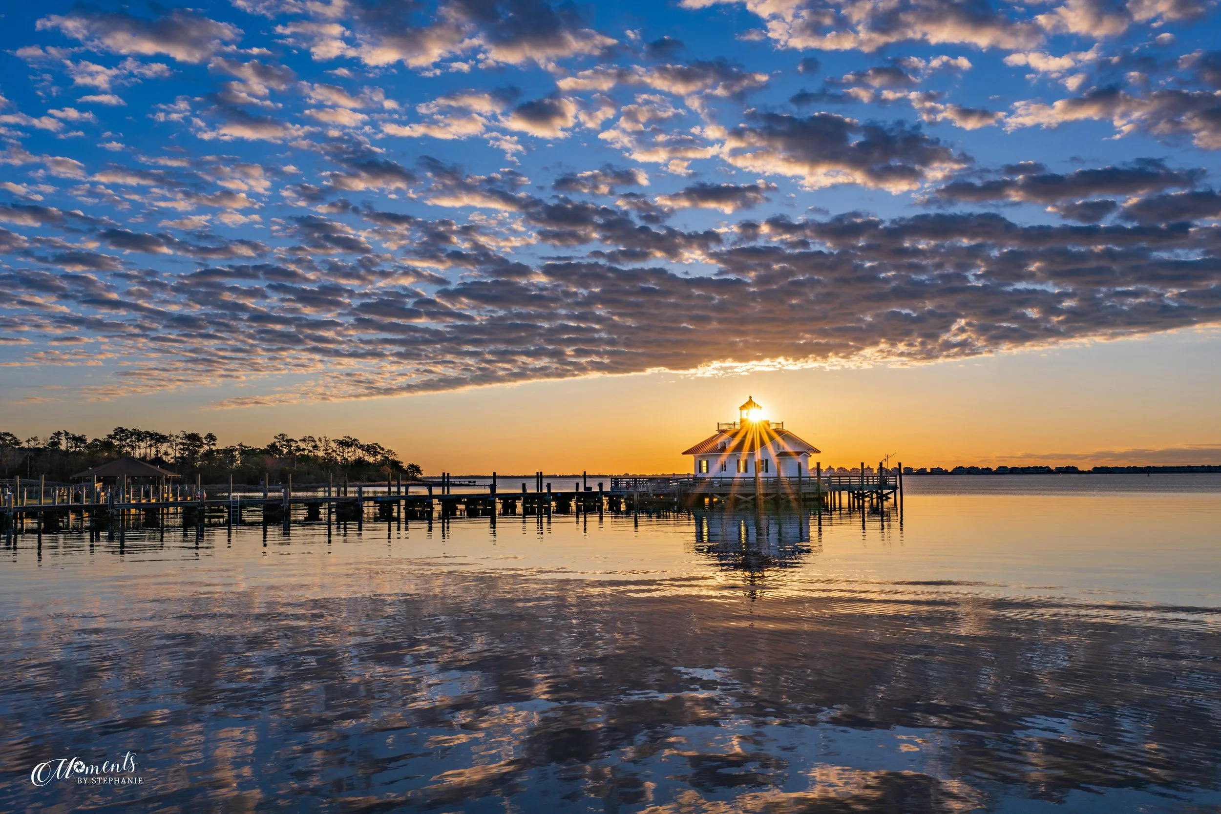 Another incredible sunrise from Roanoke Marshes Lighthouse, Outer Banks (OBX) NC.  I never grow tired of watching the day wake up in this special place.  Looking forward to going back in September!

🌟 📸 I have teamed up with my good friend and very