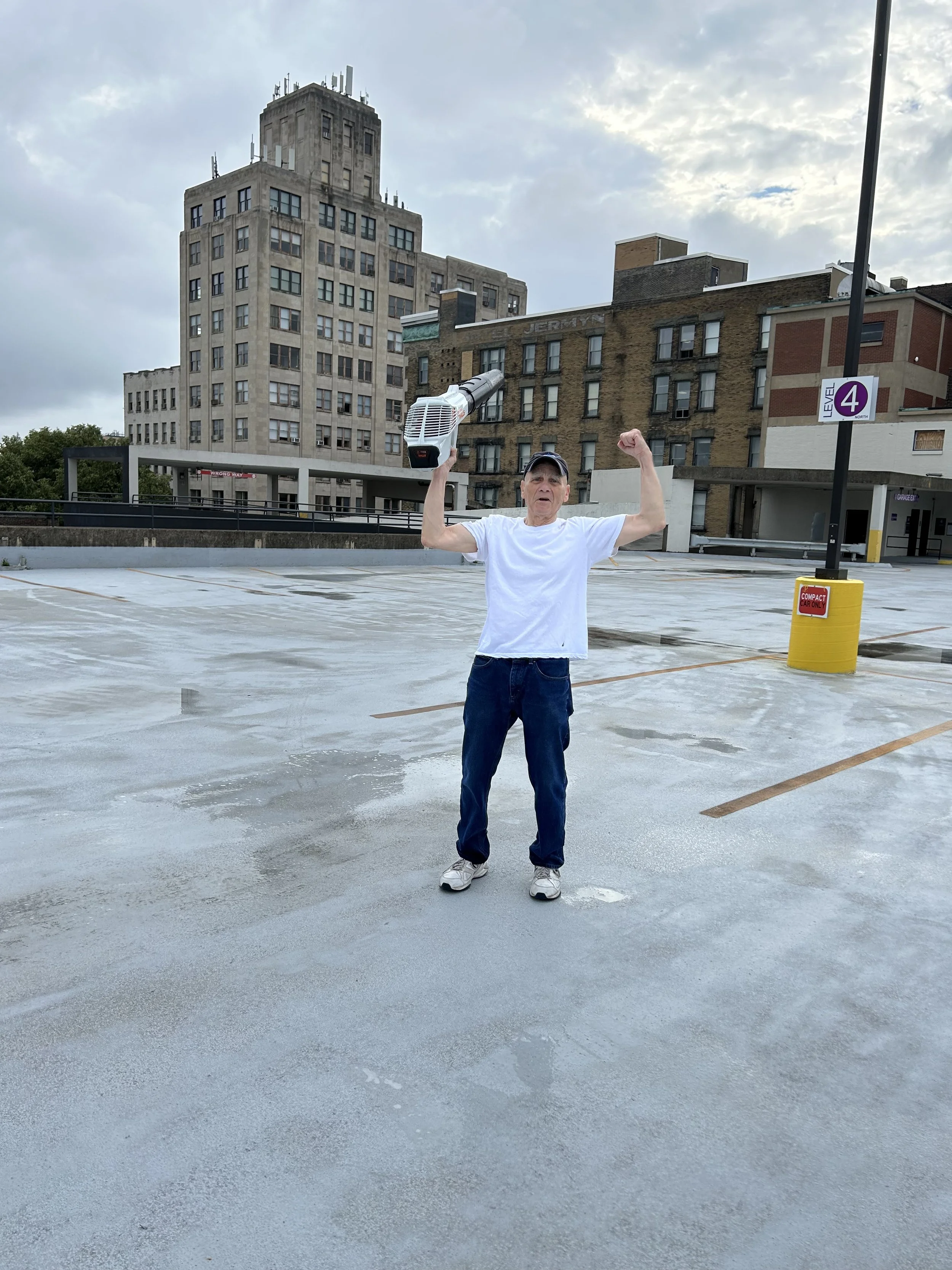 jaya-yoga-studio-yoga-on-the-roof-volunteer-leaf-blower-scranton-2023.jpg