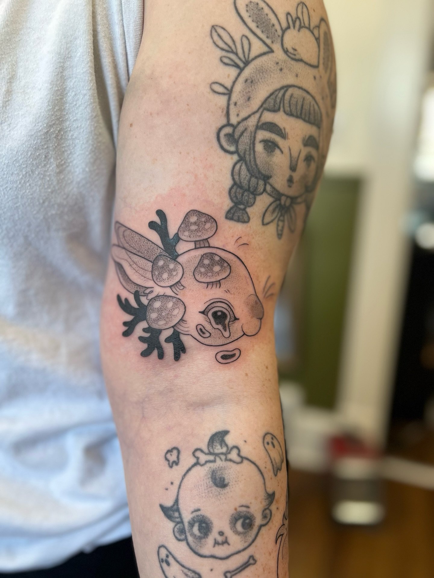 Some cuties for Cal and some healed heads done by me over two years ago!!

Thanks for adding more little guys to your collection - it&rsquo;s always so nice to see returning clients 🥹💖

I&rsquo;m now taking appointments for Jan onward - get in touc