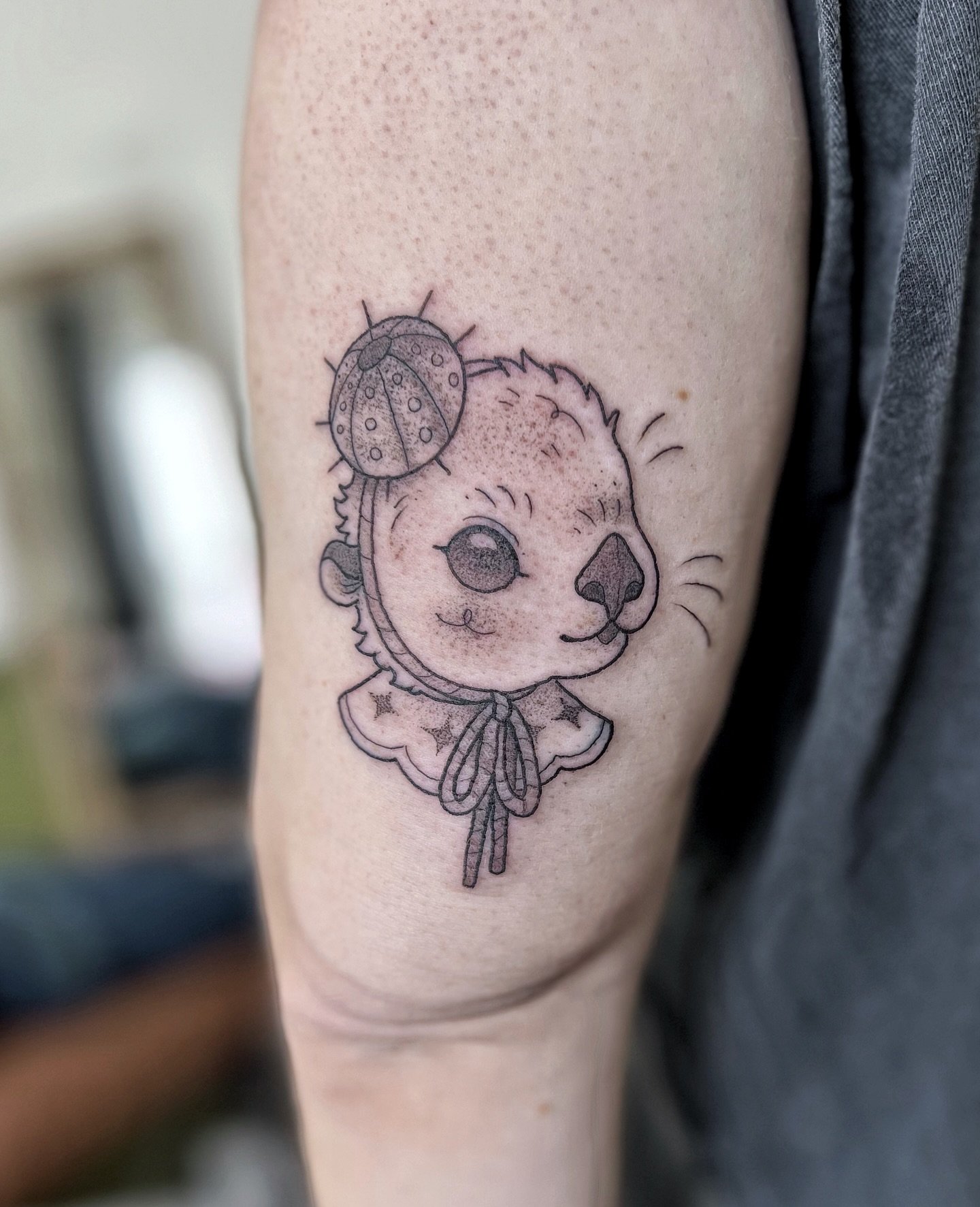 Custom otter and flash ram for Leah to represent her kiddos! 

More little animal babies pls 💖

Currently booking Feb and onward - feel free to email or fill out the form linked in my bio 

✧ ✧ ✧ 

✶ B👀KS OPEN ✶
b00king form in b!o
plantmole@gmail.