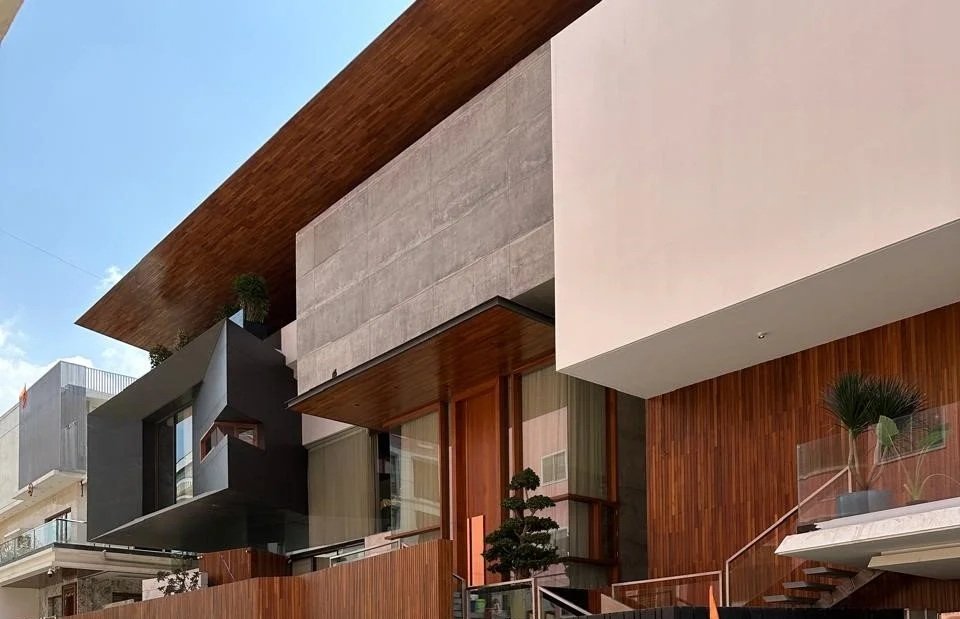 Courtyard House