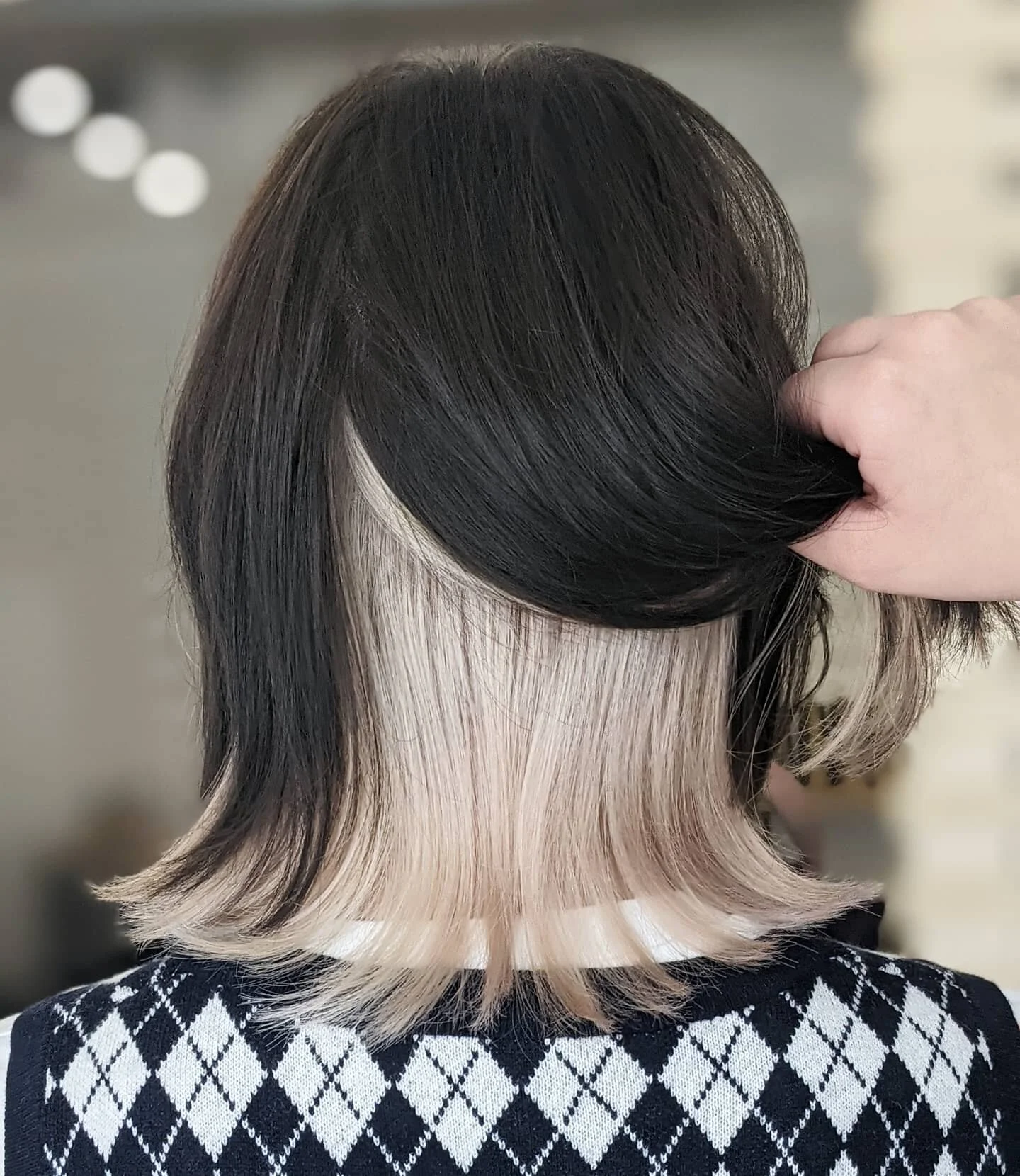 Are you a fan of chunky and bold color placements? Or blended and soft colors? Comment below 🖤