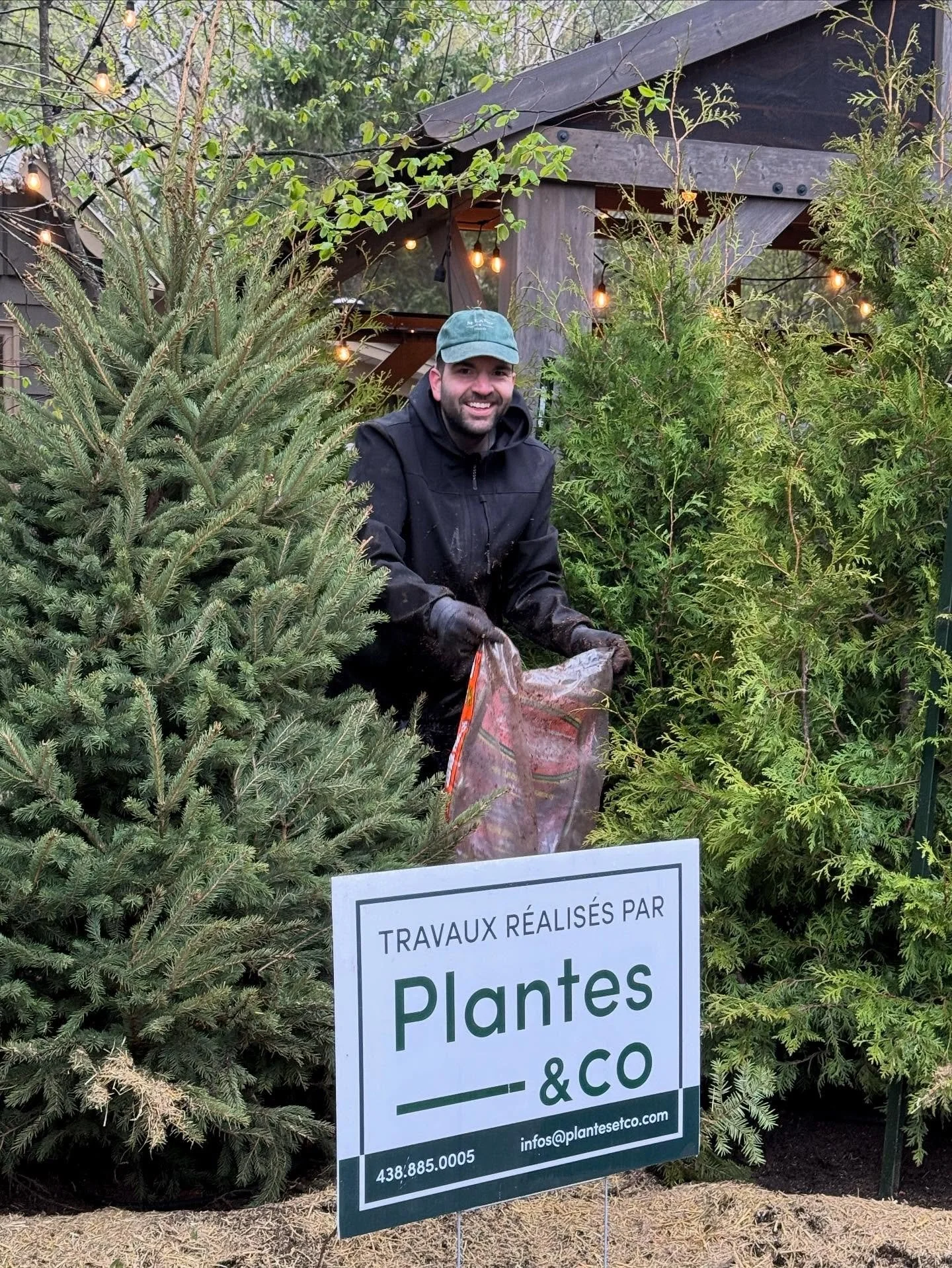 Plante &amp; Co &mdash; l&agrave; pour vous, beau temps comme mauvais.  #paysagement #amenagementpaysager #montreal #mtl #montrealbusiness #montrealhomes #montrealdesign #quebec #montrealservices #villedeMontr&eacute;al #habitationmtl #paysagiste