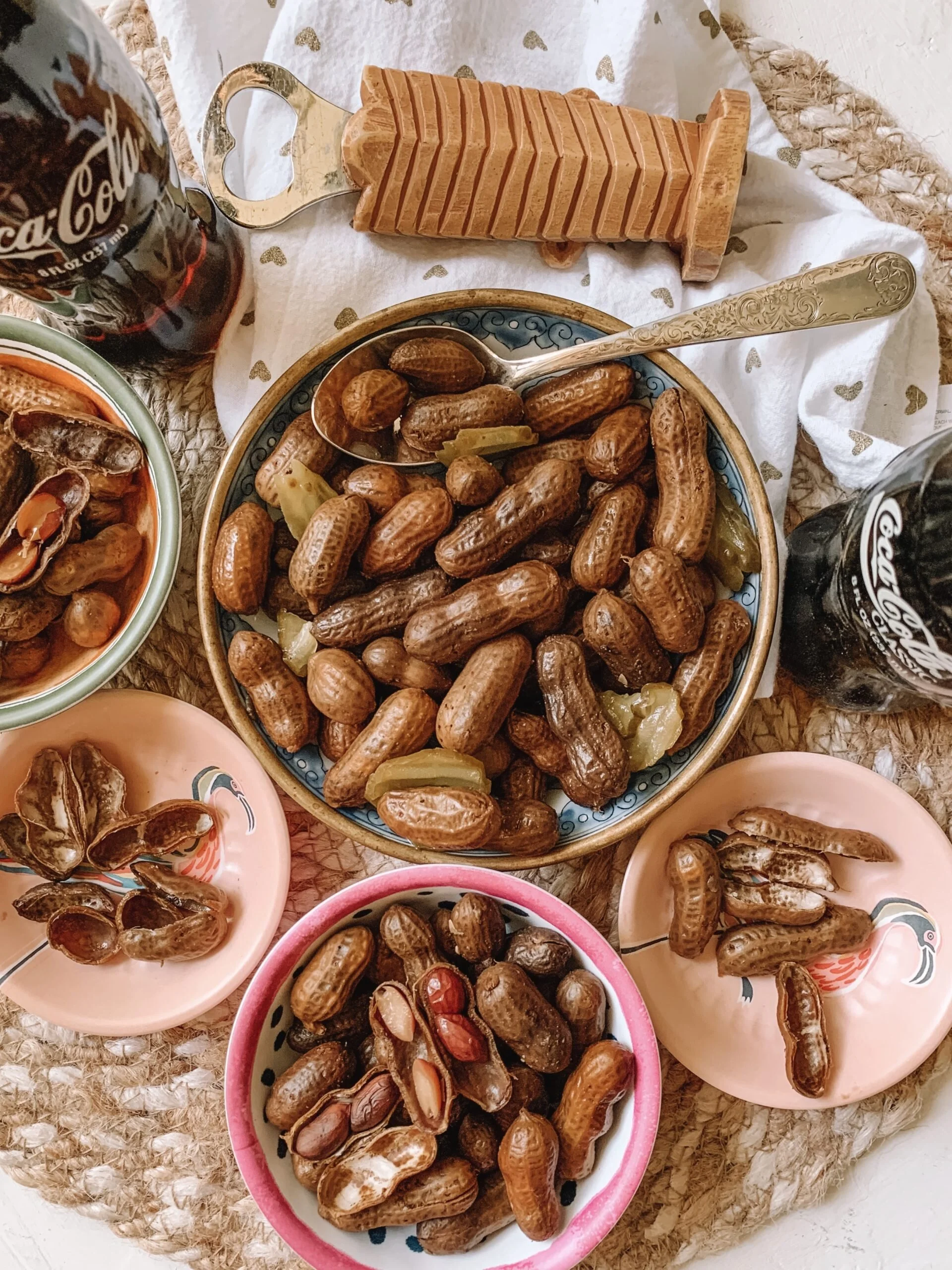 Slow Cooker Dill Pickle Boiled Peanuts