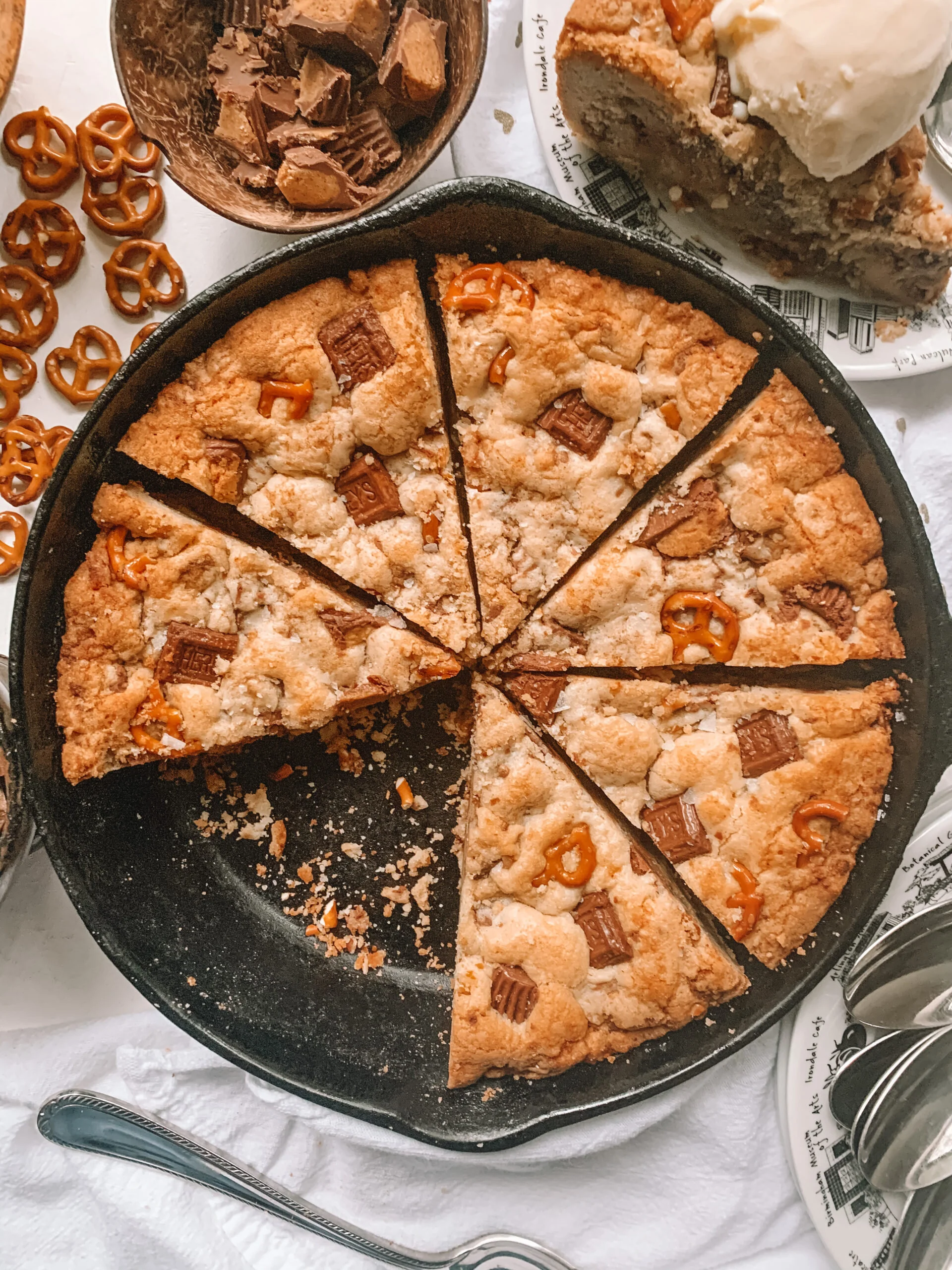 Chunky Skillet Cookie