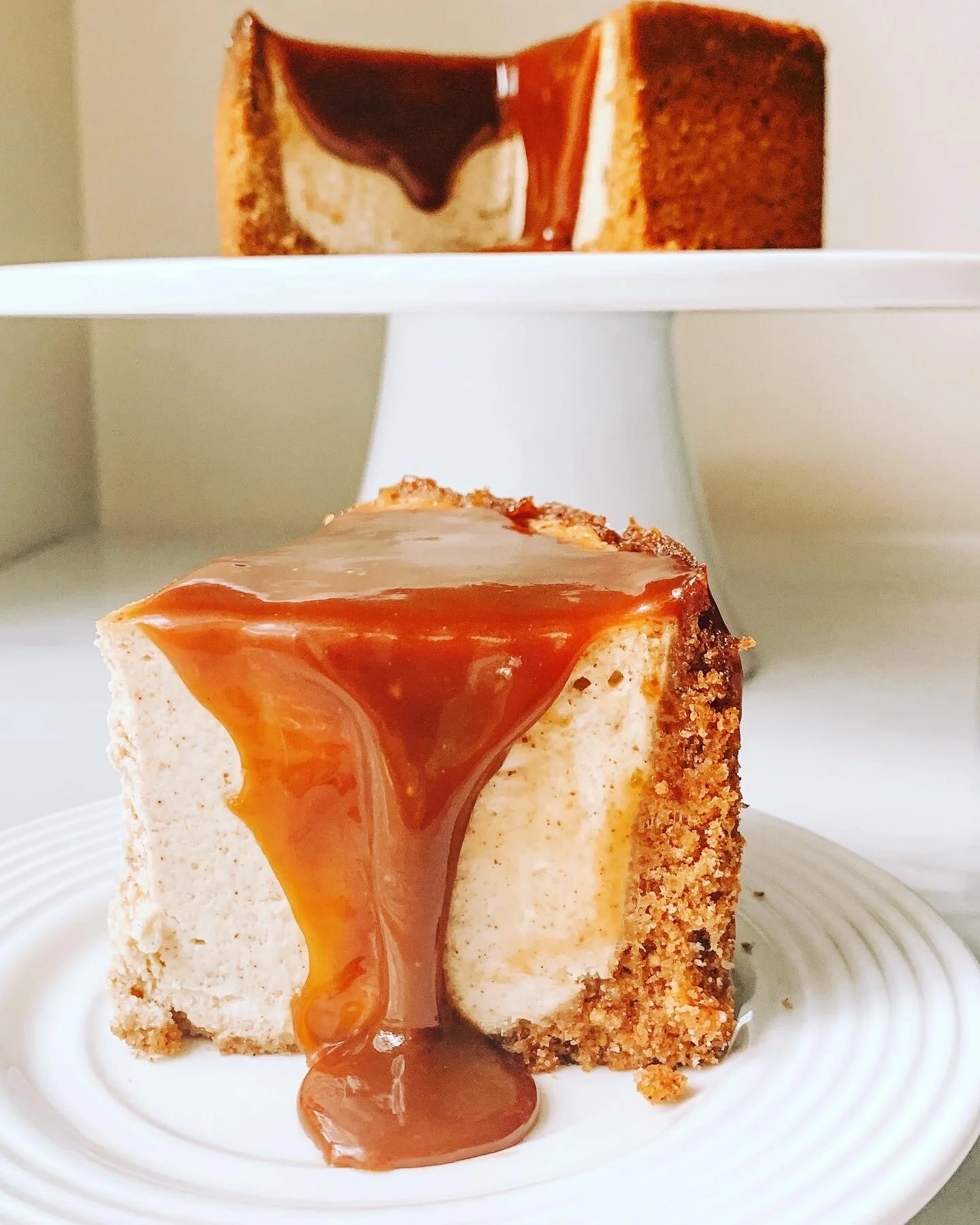 Pumpkin Cheesecake with Caramel Sauce