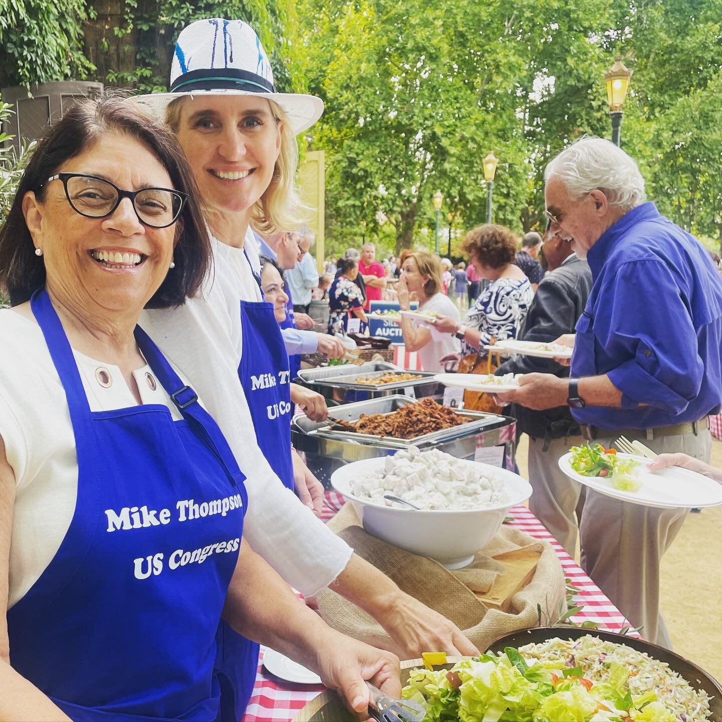 @asmaguiarcurry made serving dinner fun tonight @repmikethompson summer event. She said &ldquo;the day my job stops being fun, is the day I won&rsquo;t do it anymore&rdquo;. She means it. She loves what she does and you can feel it. Her spirit is con