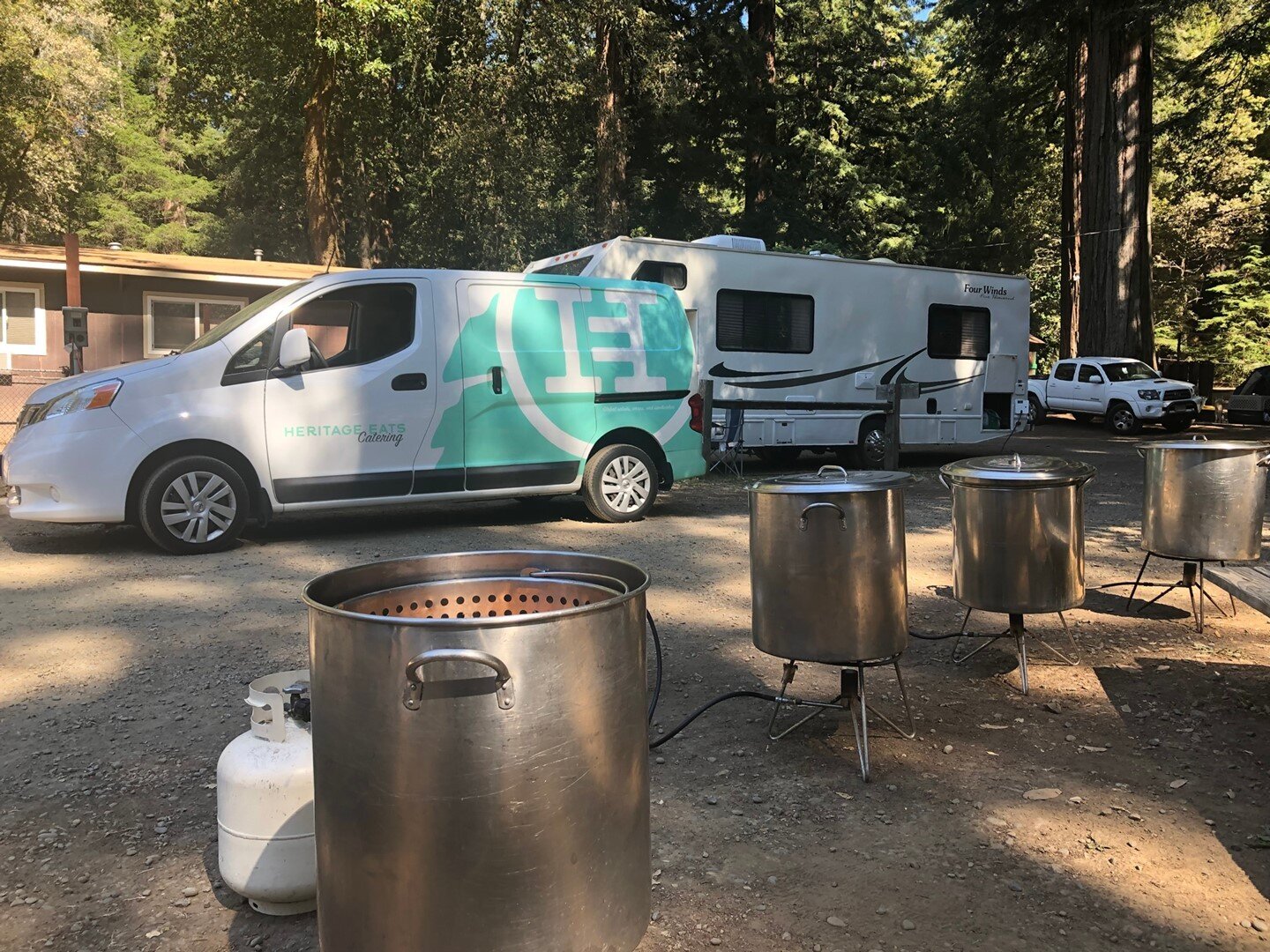 When we say you can have our lobster boils anywhere, we mean ANYWHERE!  Check out how we brought wine country's most authentic lobster boil to a campsite wedding in Leggett!⁠
⁠
🦞 Enjoy wine country's most authentic lobster boil for your next party o