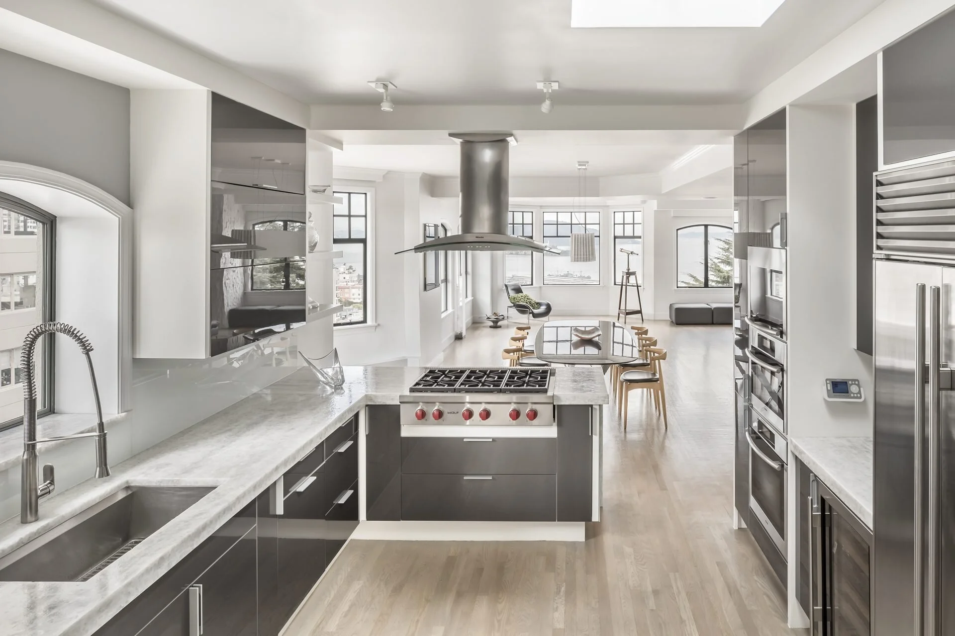 russian-03-kitchen-1920x1280.jpg