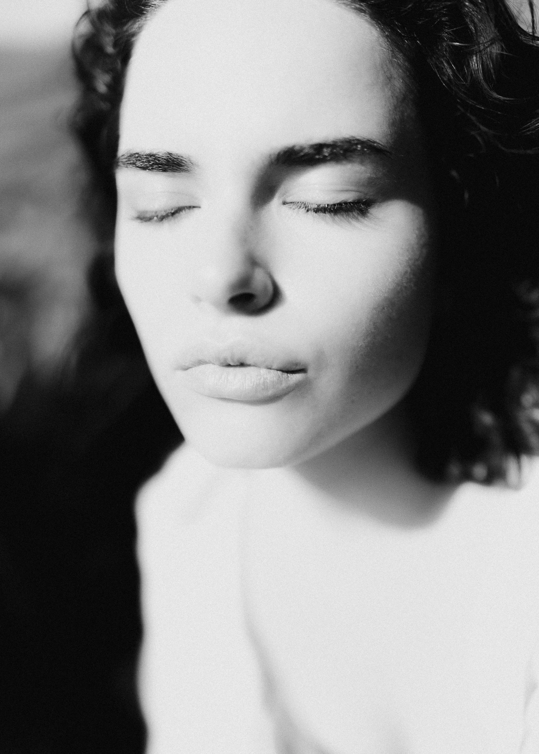 Woman_in_stillness.JPG