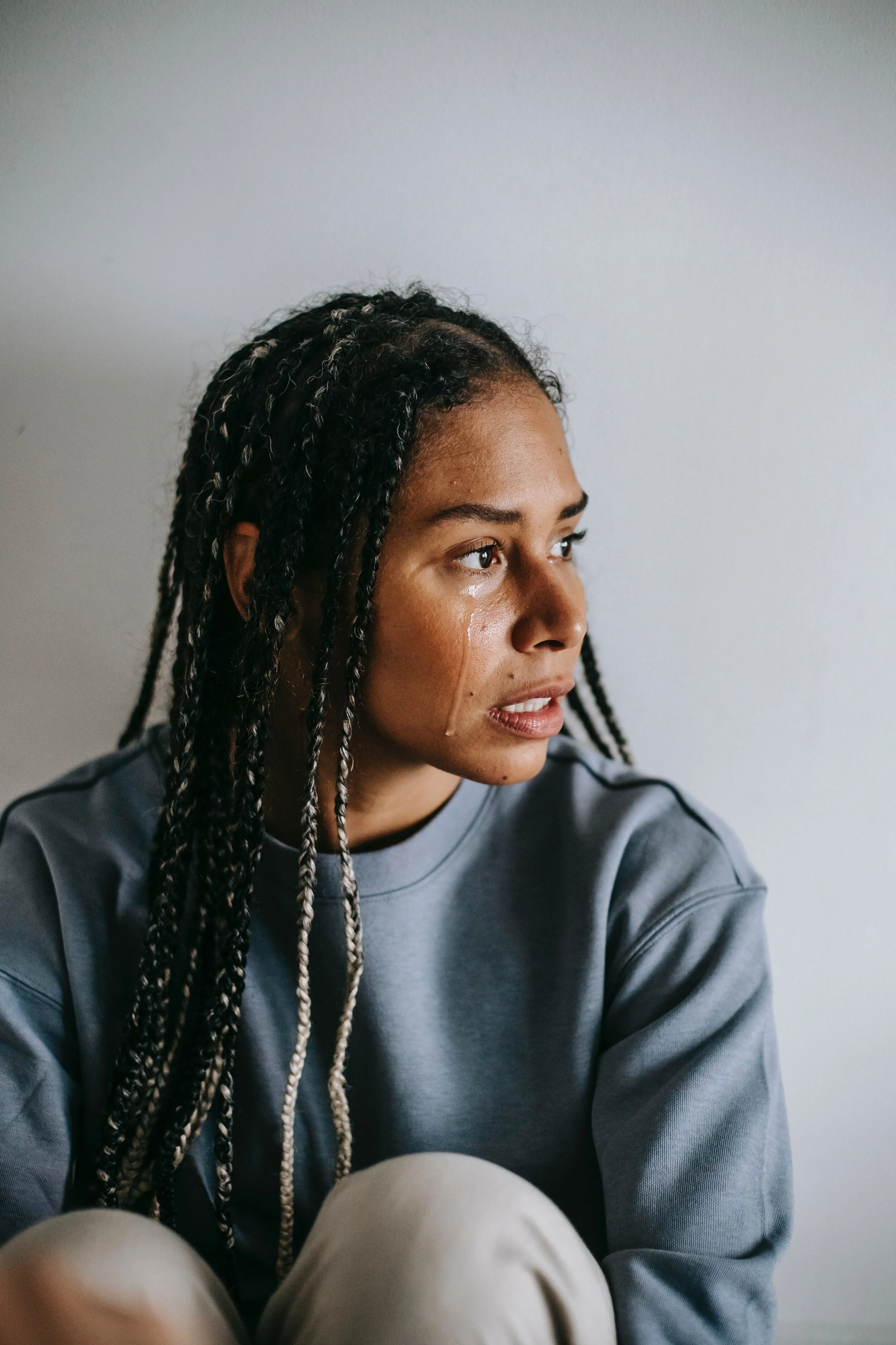 Why We Love Emotional Vulnerability — Parachute Media